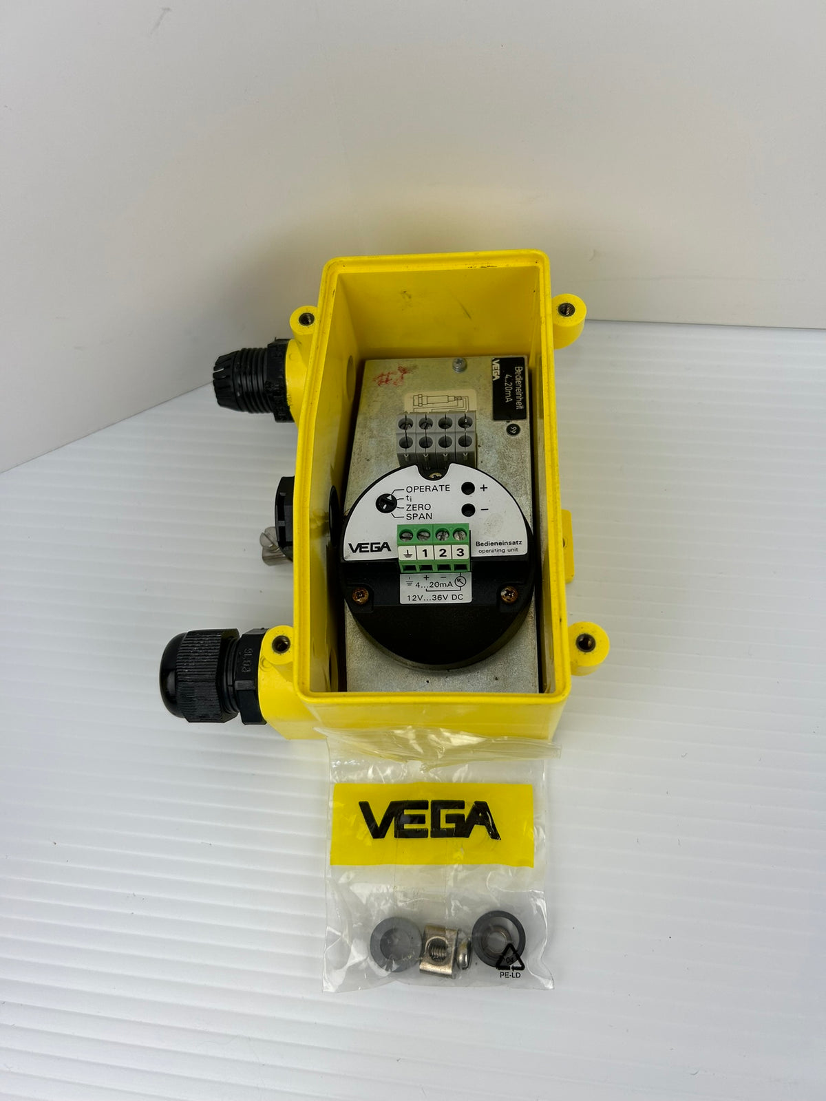 Vega Bedieneinsatz Operating Unit 4-20mA 12-36VDC With Hardware