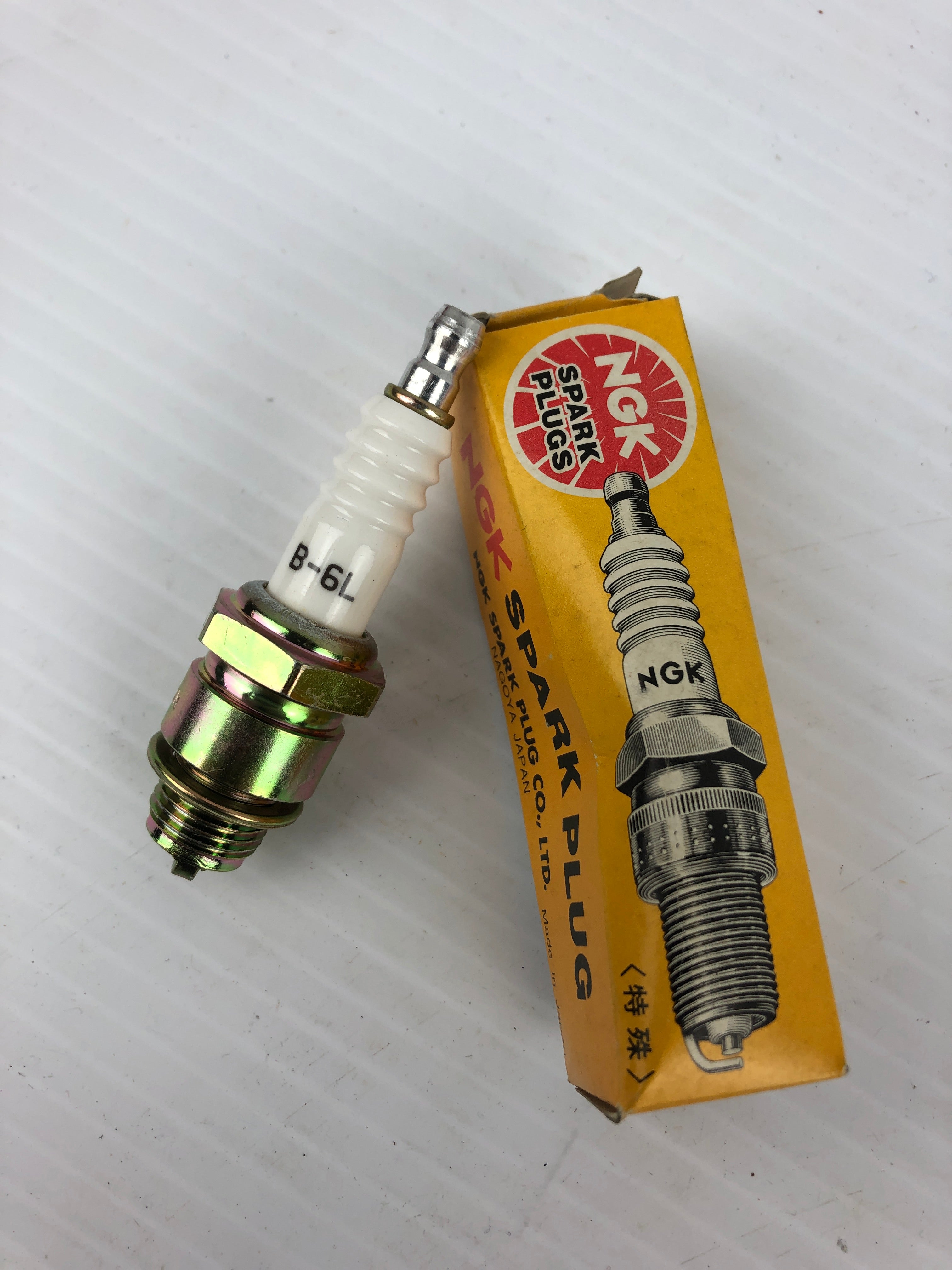 NGK 3212 Spark Plug B-6L
