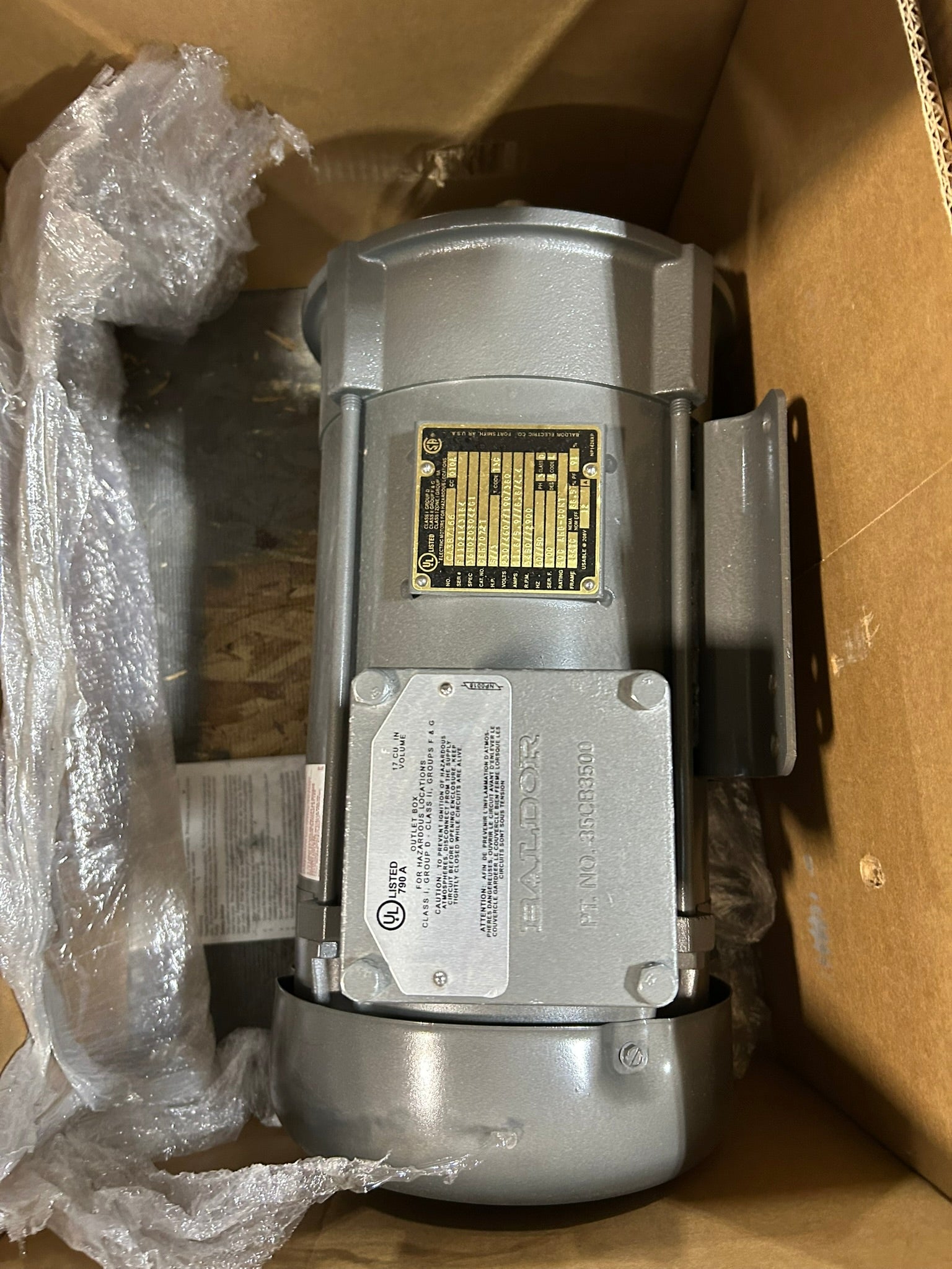 Baldor Electric CEM7072T AC Motor 5/3 HP 3150/2900 RPM 3 Phase 60Hz CA387166