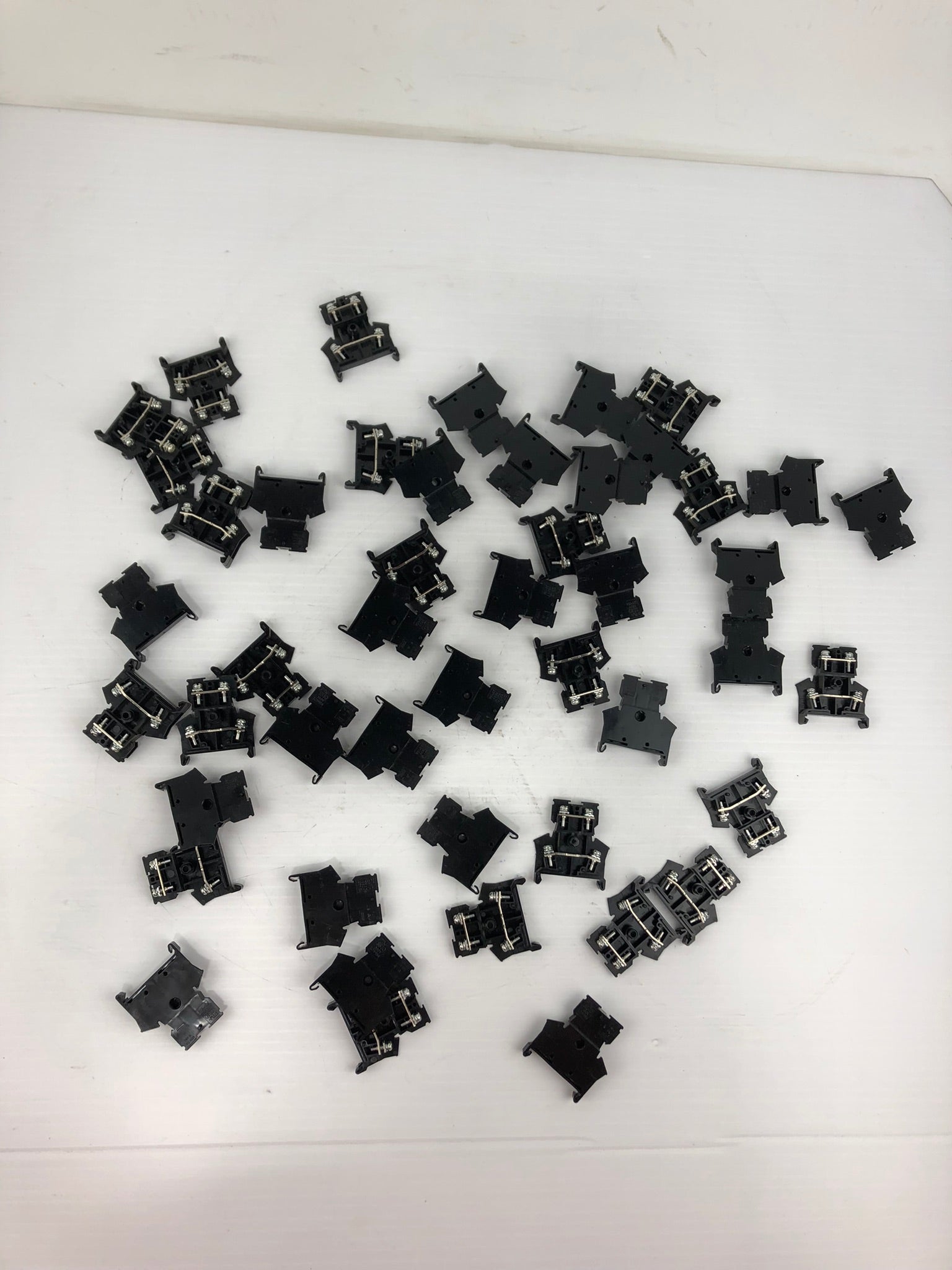 TOGI PTW-SS10 Terminal Blocks 16AWG - Lot of 49