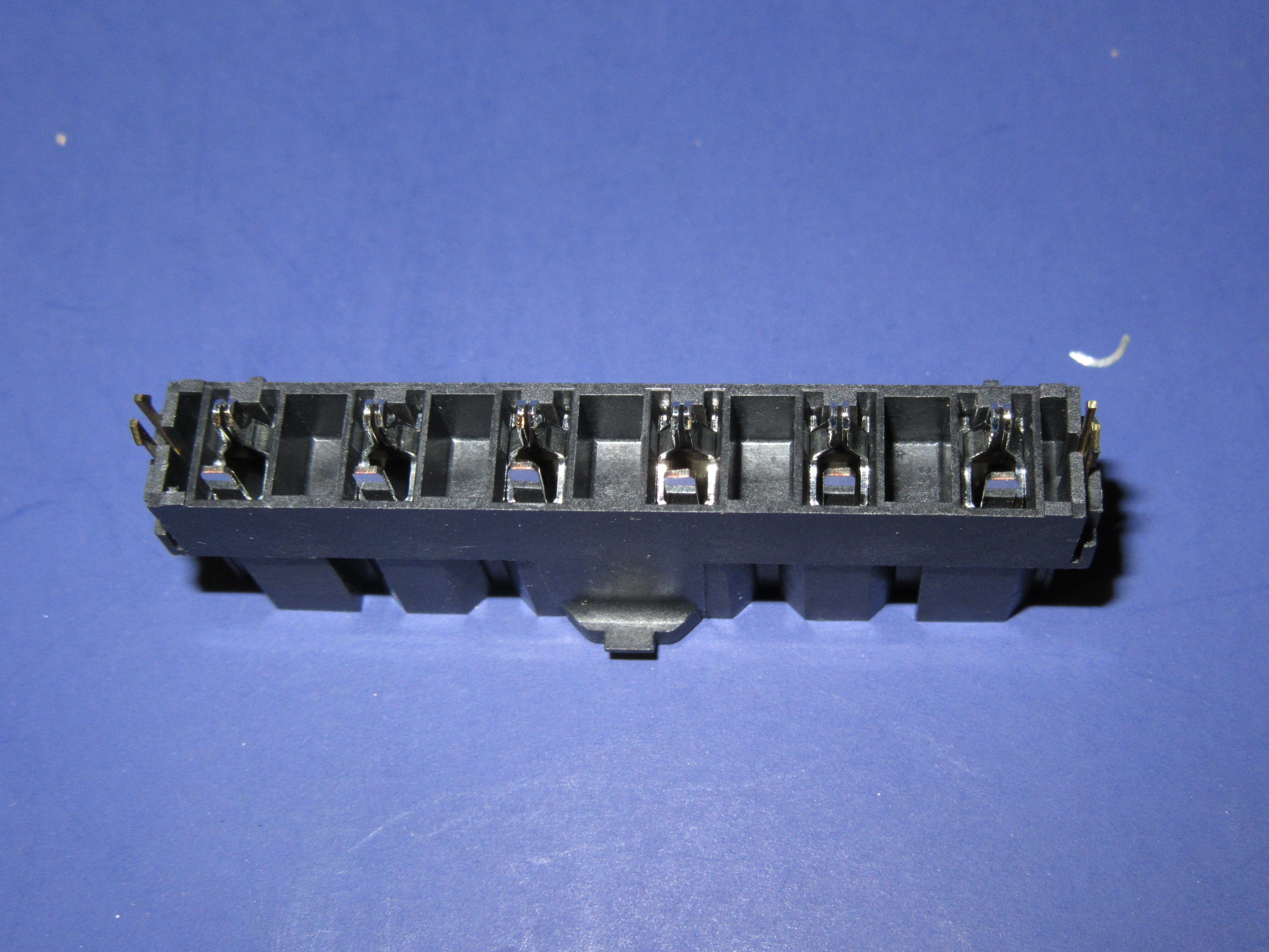 Vertical Connector Housing 42819-6212 - Lot of 10