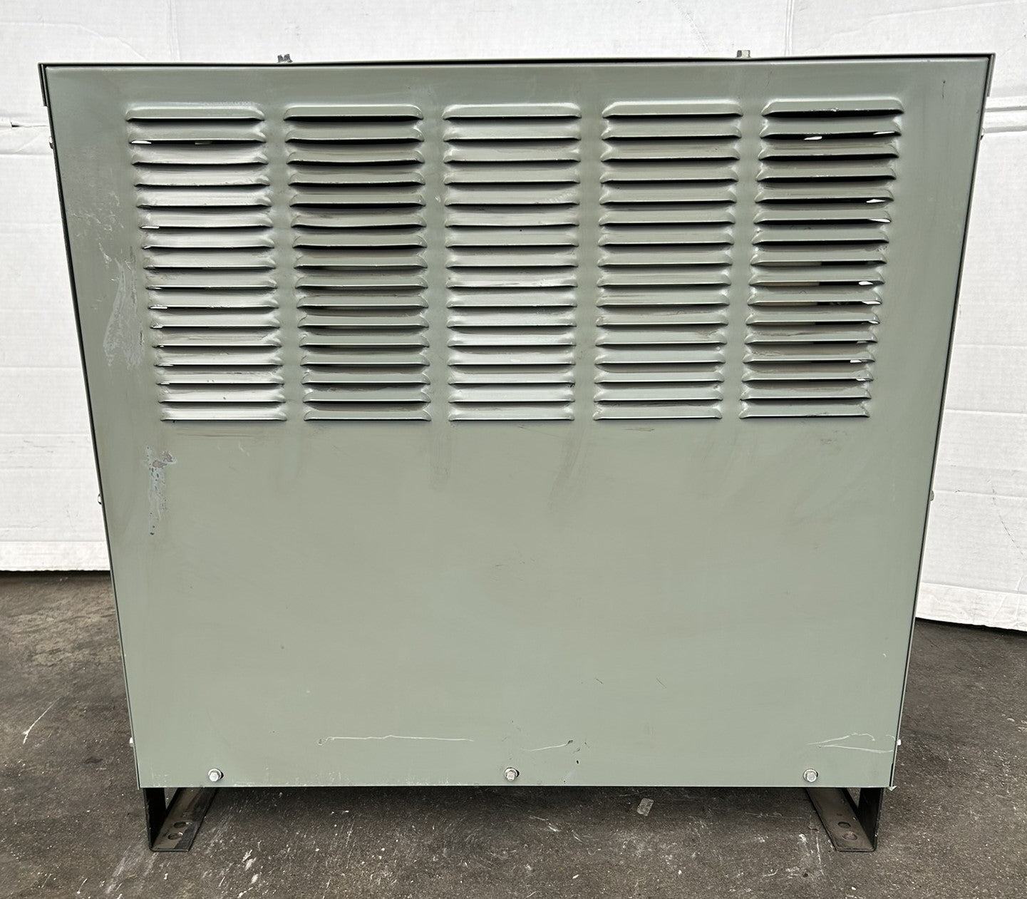 Hobart Accu-Charger 1050C3-18 Forklift Battery Charger 18 Cells LA Type 36V