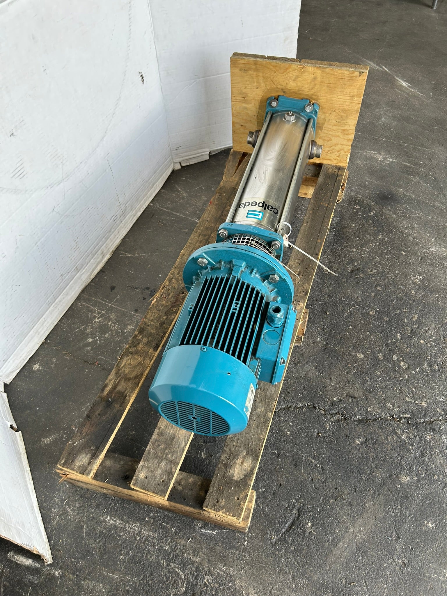 Calpeda MXV 25-214-60/C Vertical Multistage Pump 5.5HP 460V 3PH M112 V1-4T Motor