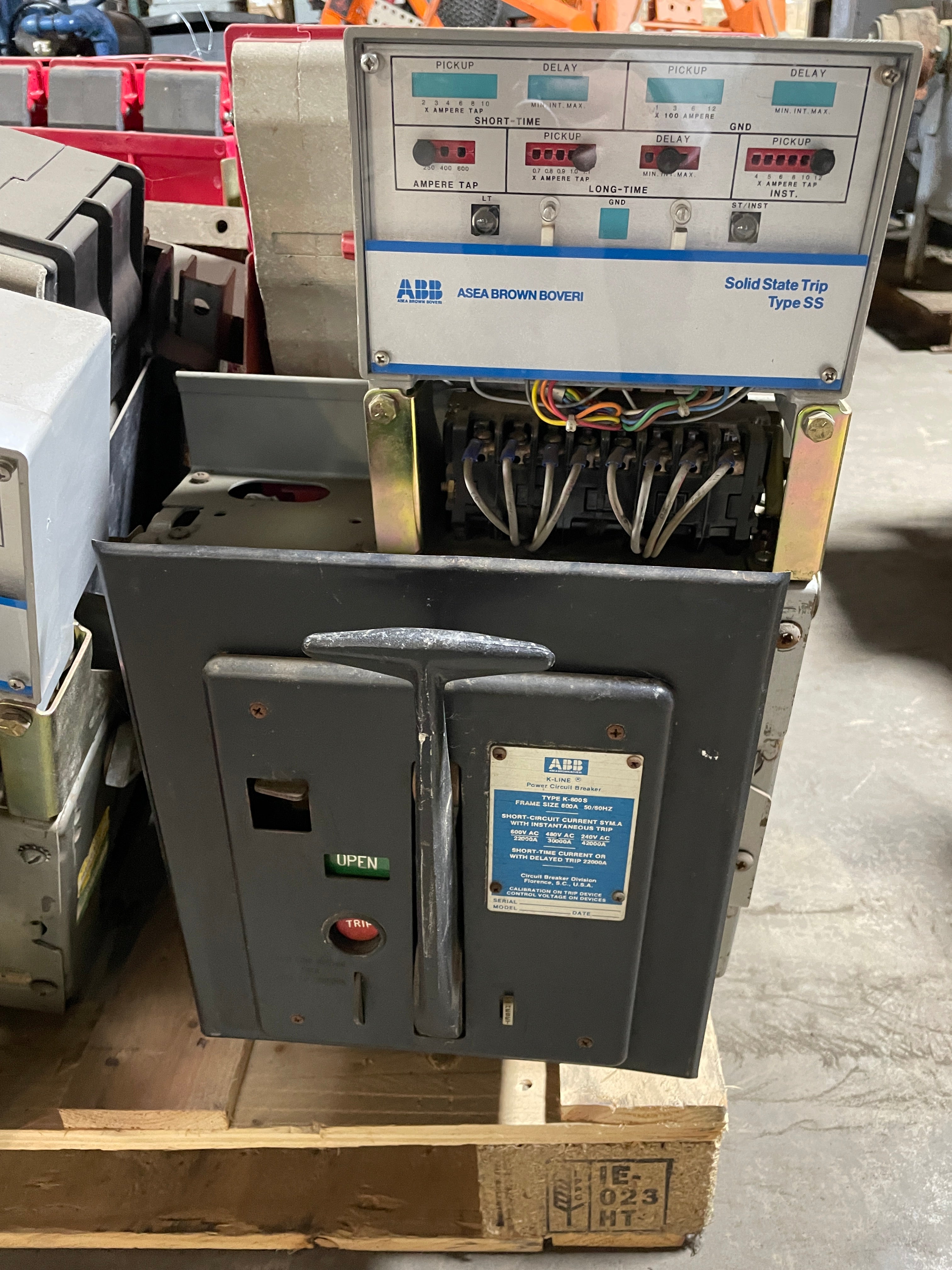 ABB K-600S K-Line Power Circuit Breaker 600A 50/60 Hz 600VAC K600S with SS3 Trip