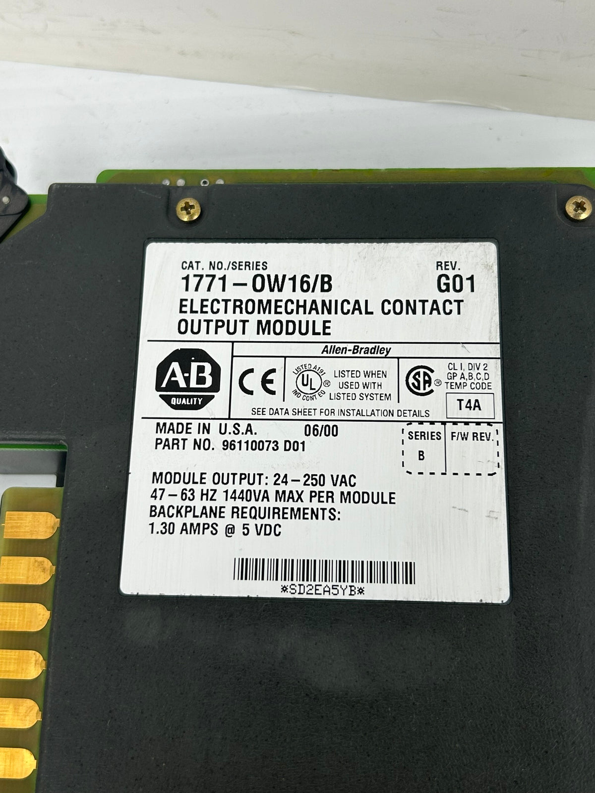 Allen-Bradley 1771-0W16/B Electromechanical Contact Output Module 1771-OW16