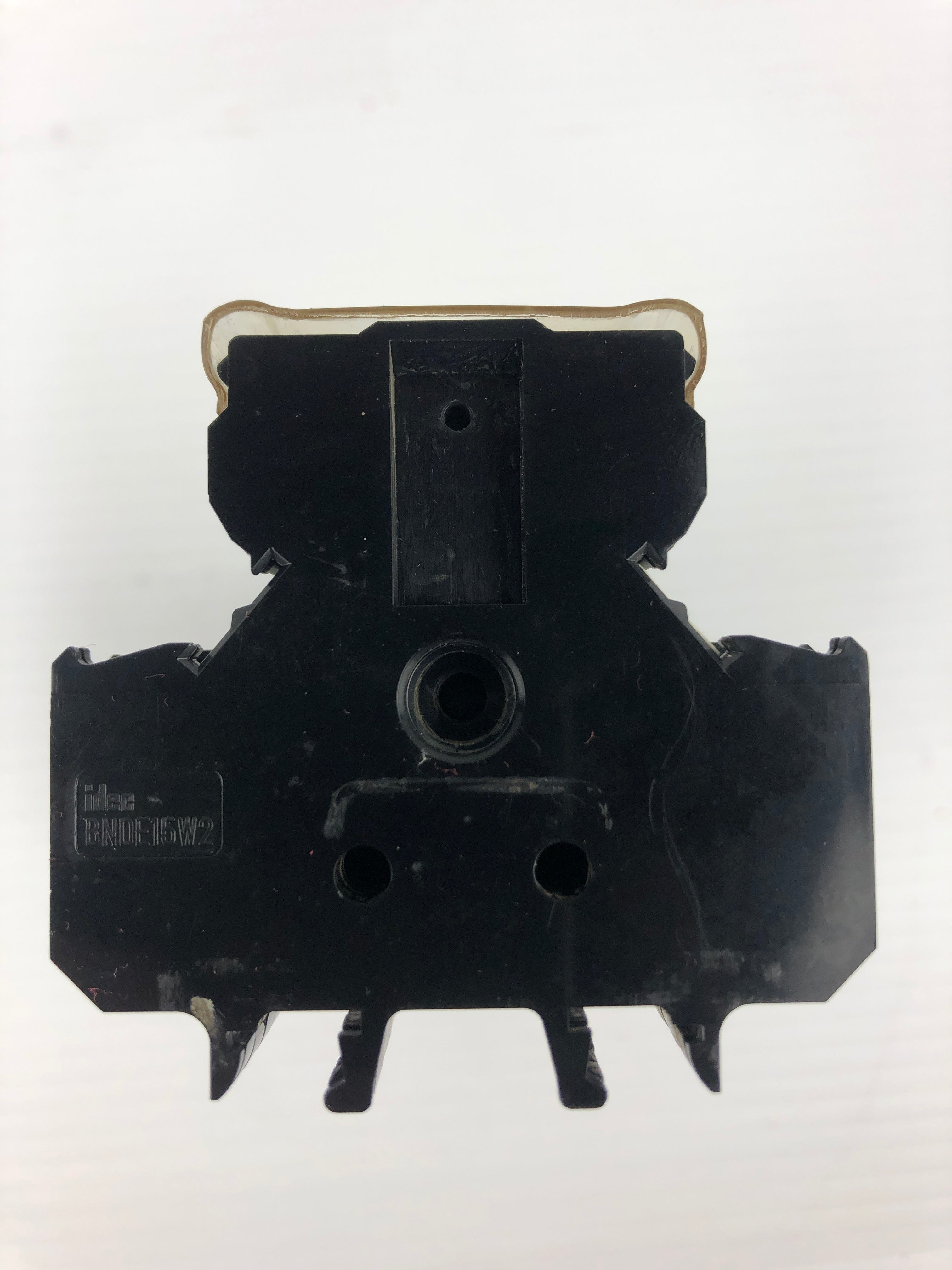 Idec BNDE15W Terminal Block 600V 19P
