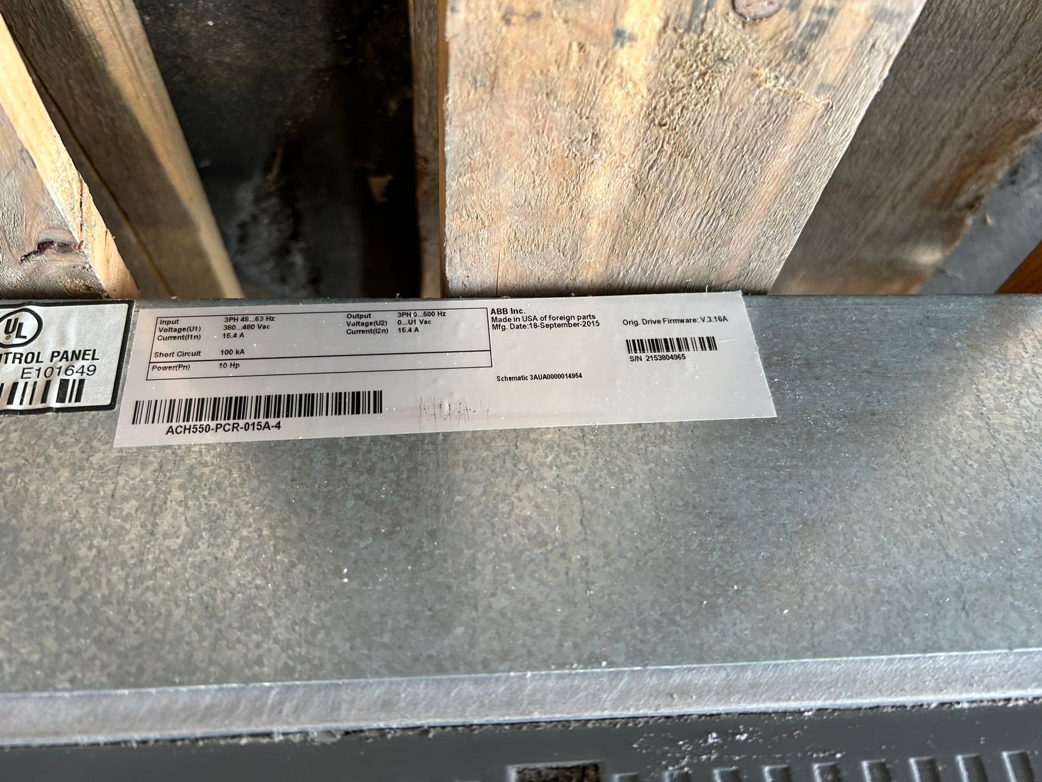 ABB ACH550-PCR-015A-4 VFD Drive 480V 3PH 10HP w/ Disconnect Switch - No Keypad