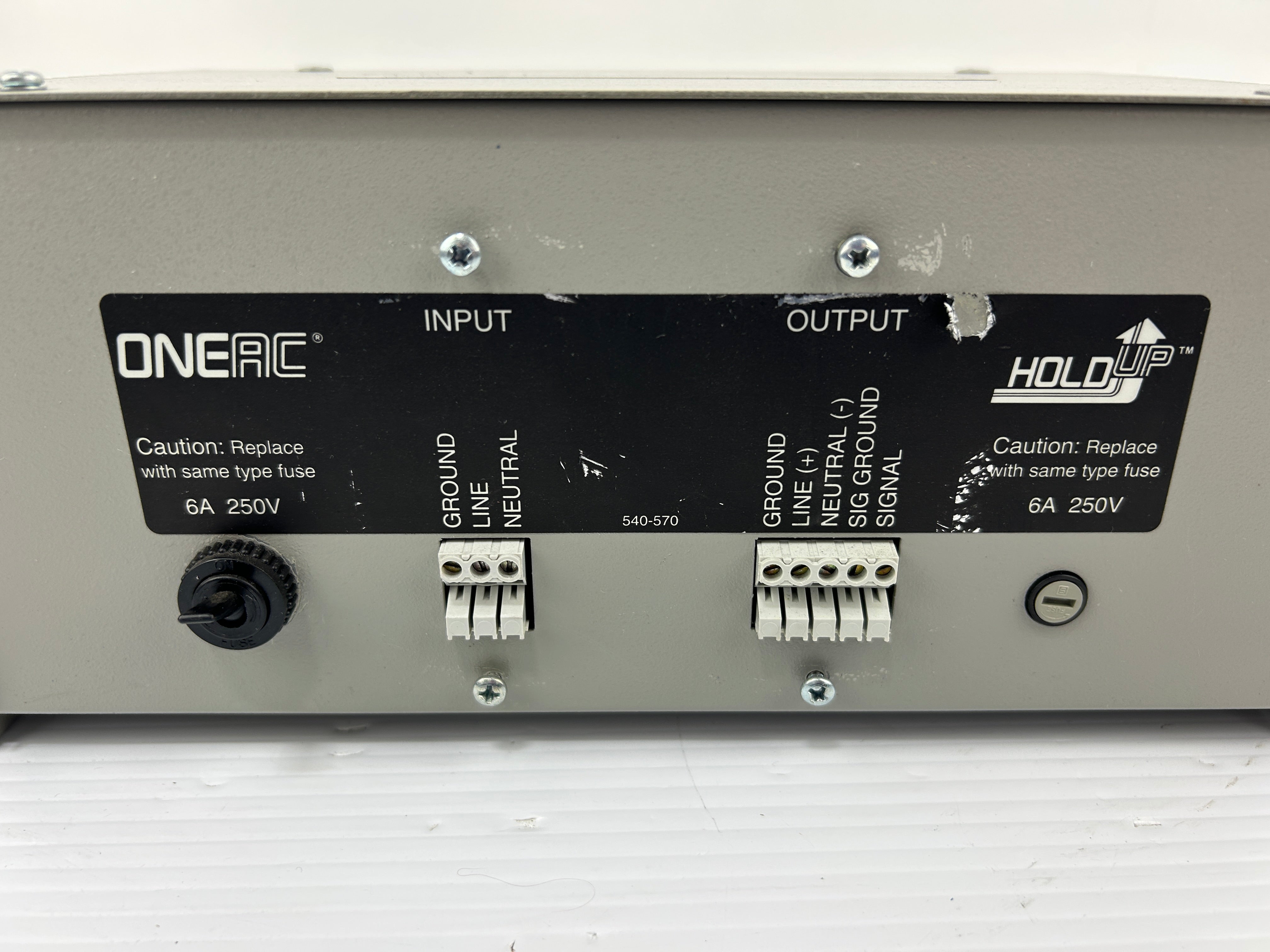 OneAC HU200 Ride-Through Power Source Power Supply Hold Up HU200-3CS
