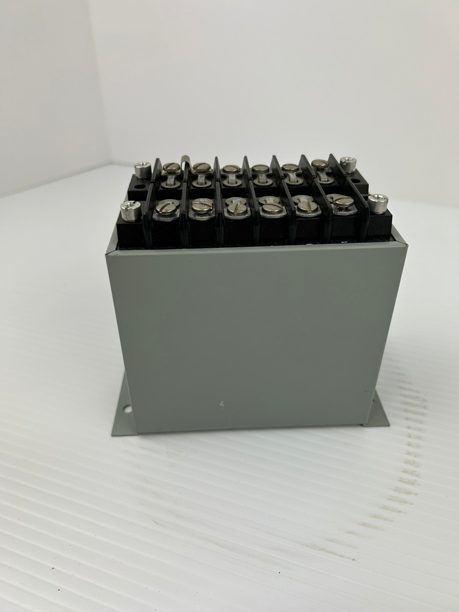 Westinghouse VP2-840 Watt Transducer Single Phase 2 Wire 5 Amp 120 Volts