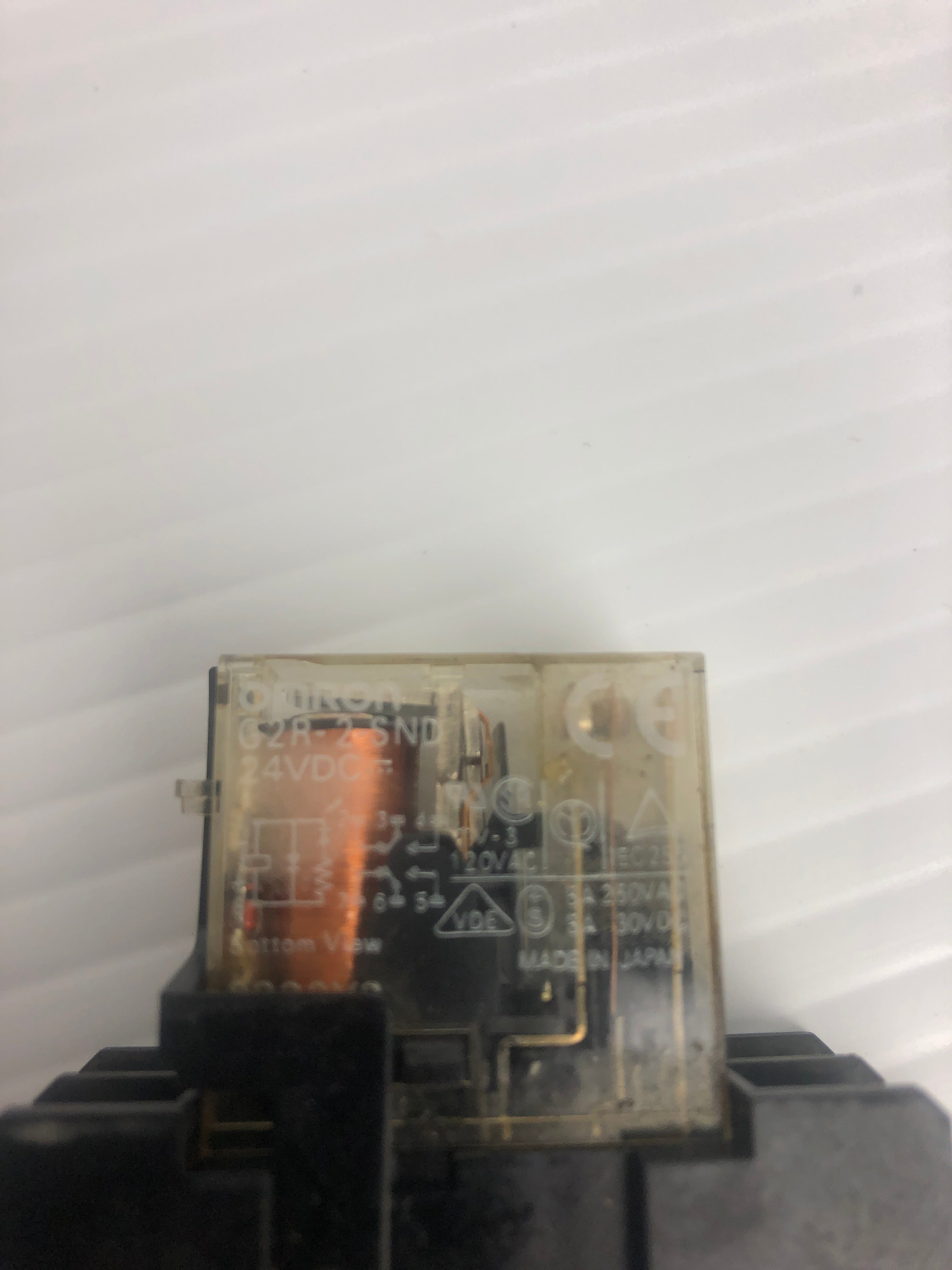 OMRON G2R-2-SND Relay 24VDC with 2449YC Base 5A250V