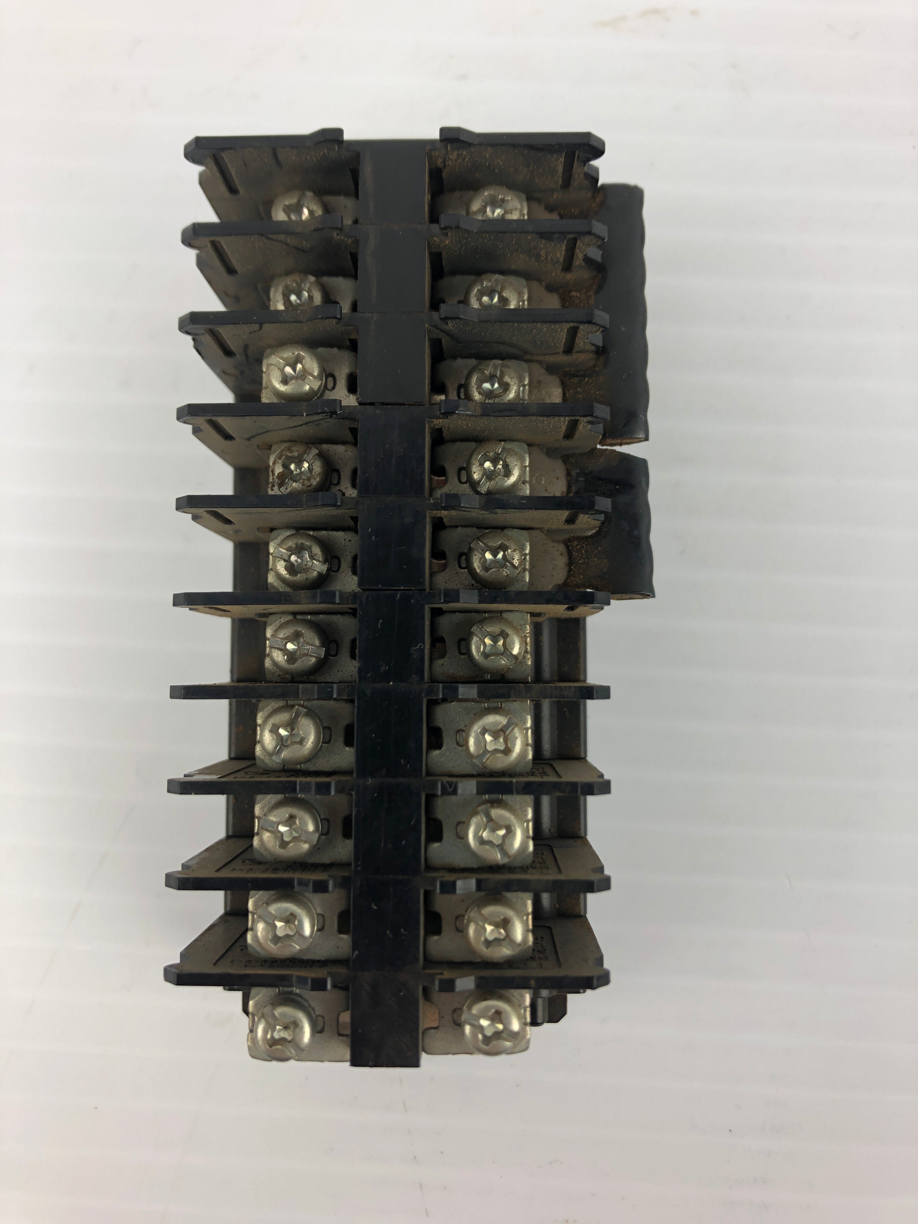 Idec BNH15MW Terminal Block 600V 1.25mm² 15A 10P