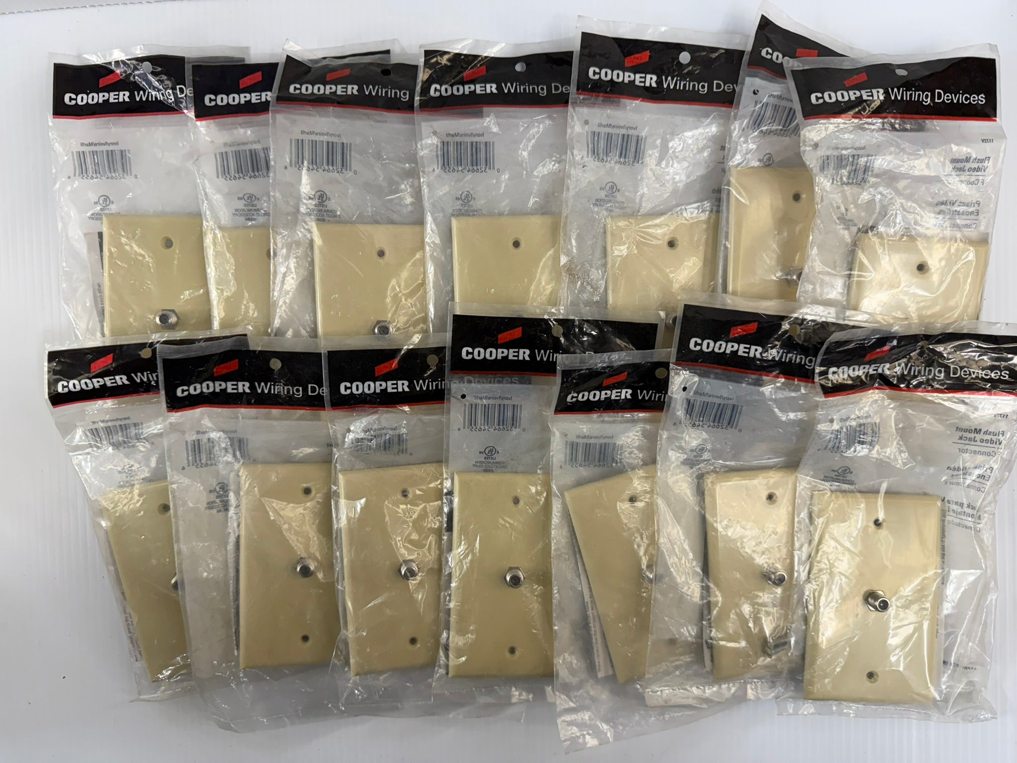 Cooper Wiring Flush Mount Video Jack 1172V F Connector Lot of 14