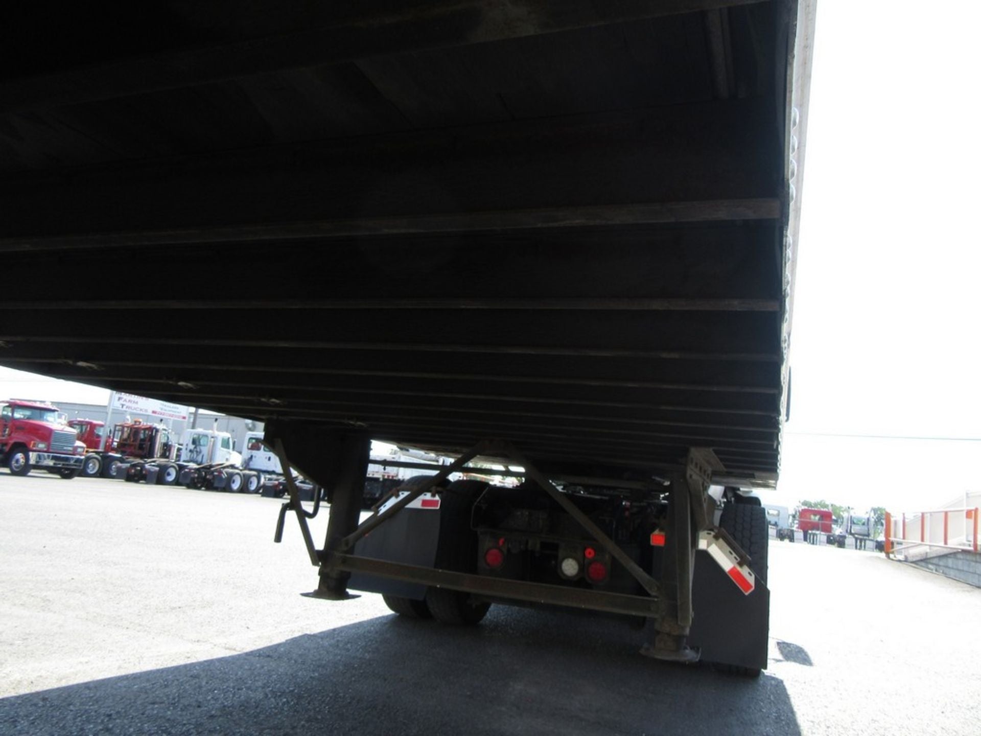2015 Stoughton Pup Dry Van Semi Trailer 28' Spring / Roll Up 1DW1A2810FS620445