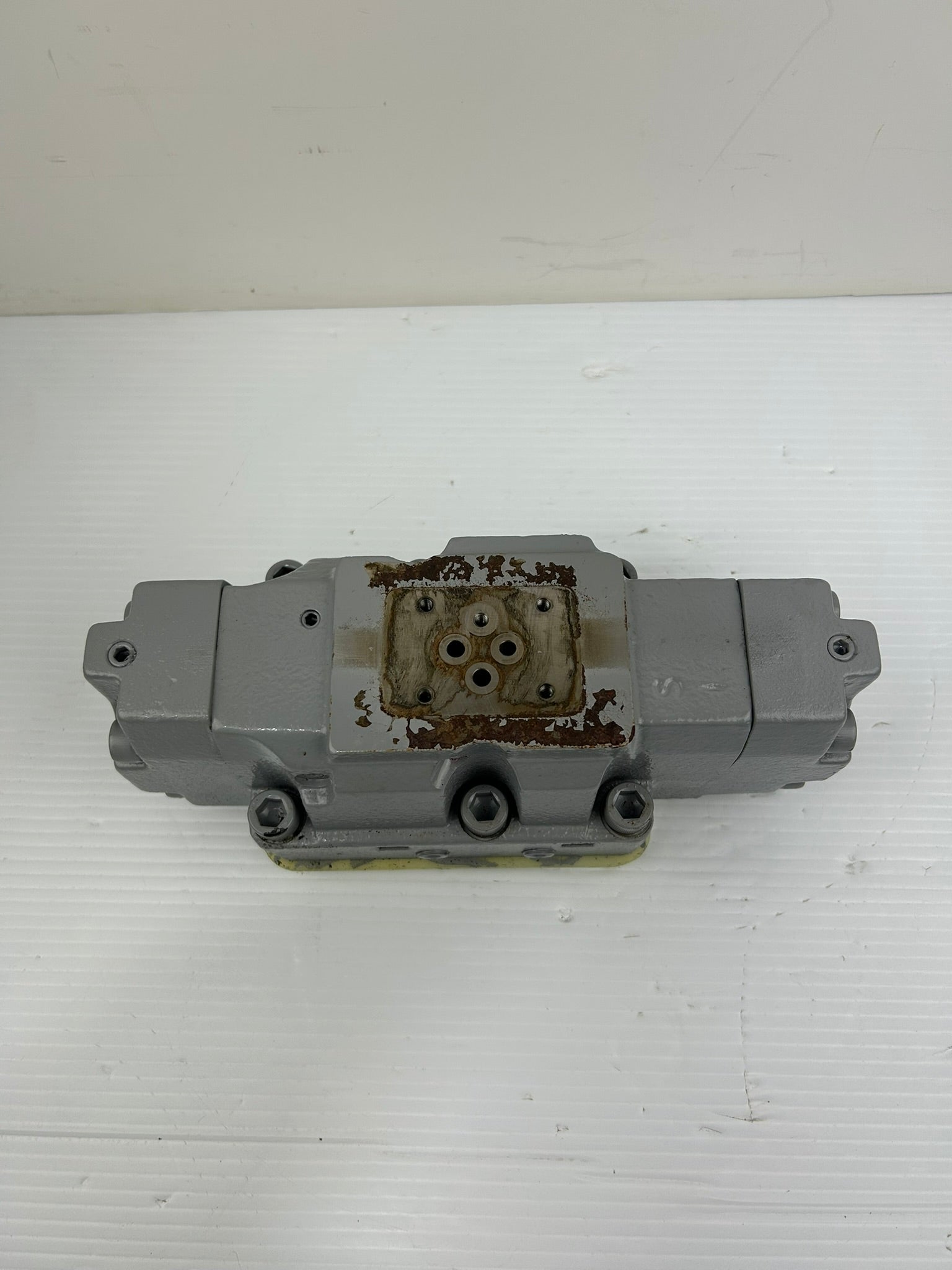 Toyo-OKI HD3-3W-BGA-025B-WYR1 Hydraulic Valve HDD3-3W-BGA-2-06B-WYR1