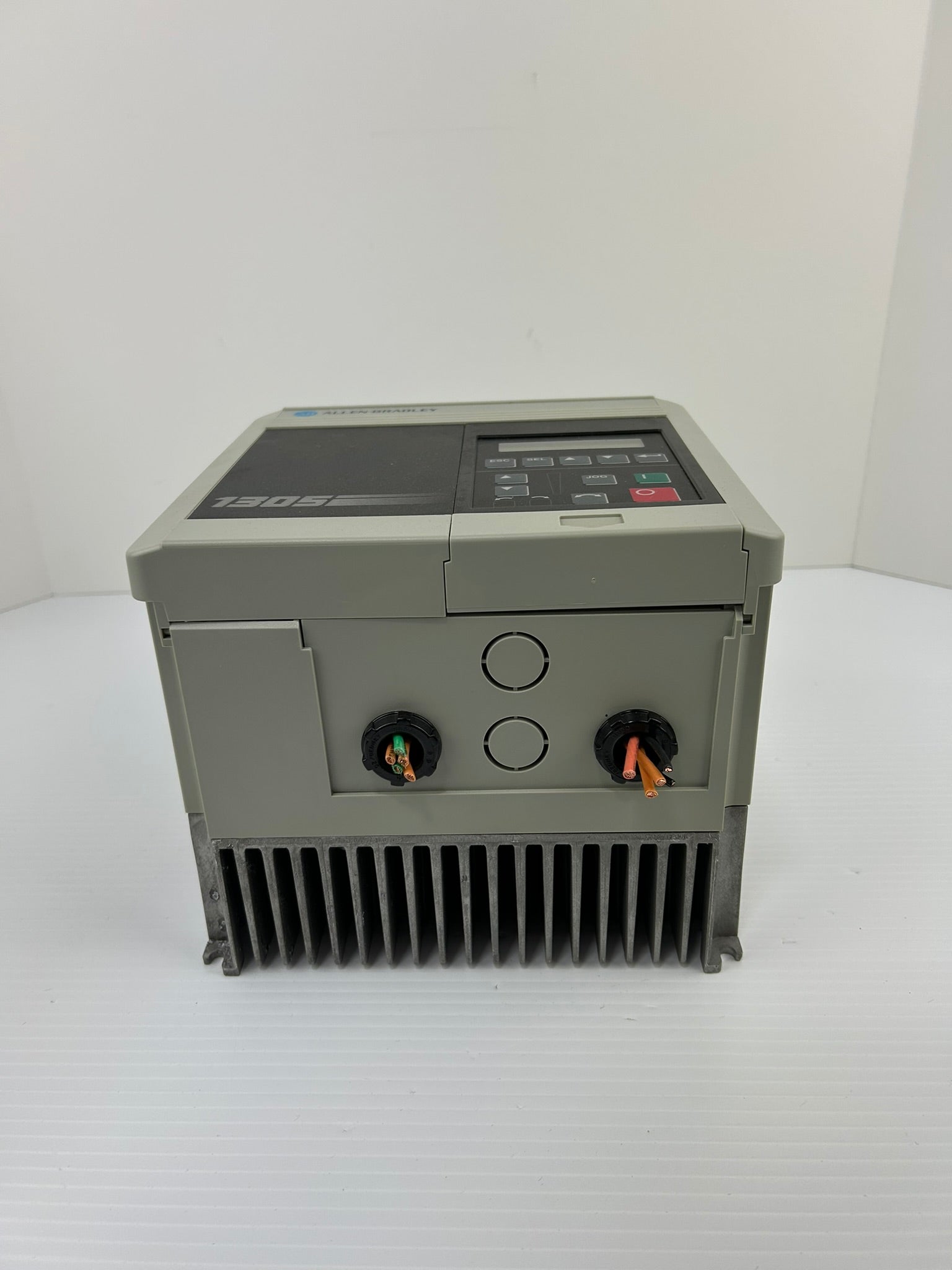 Allen Bradley 1305-BA09A Variable Frequency Drive Series C 1305