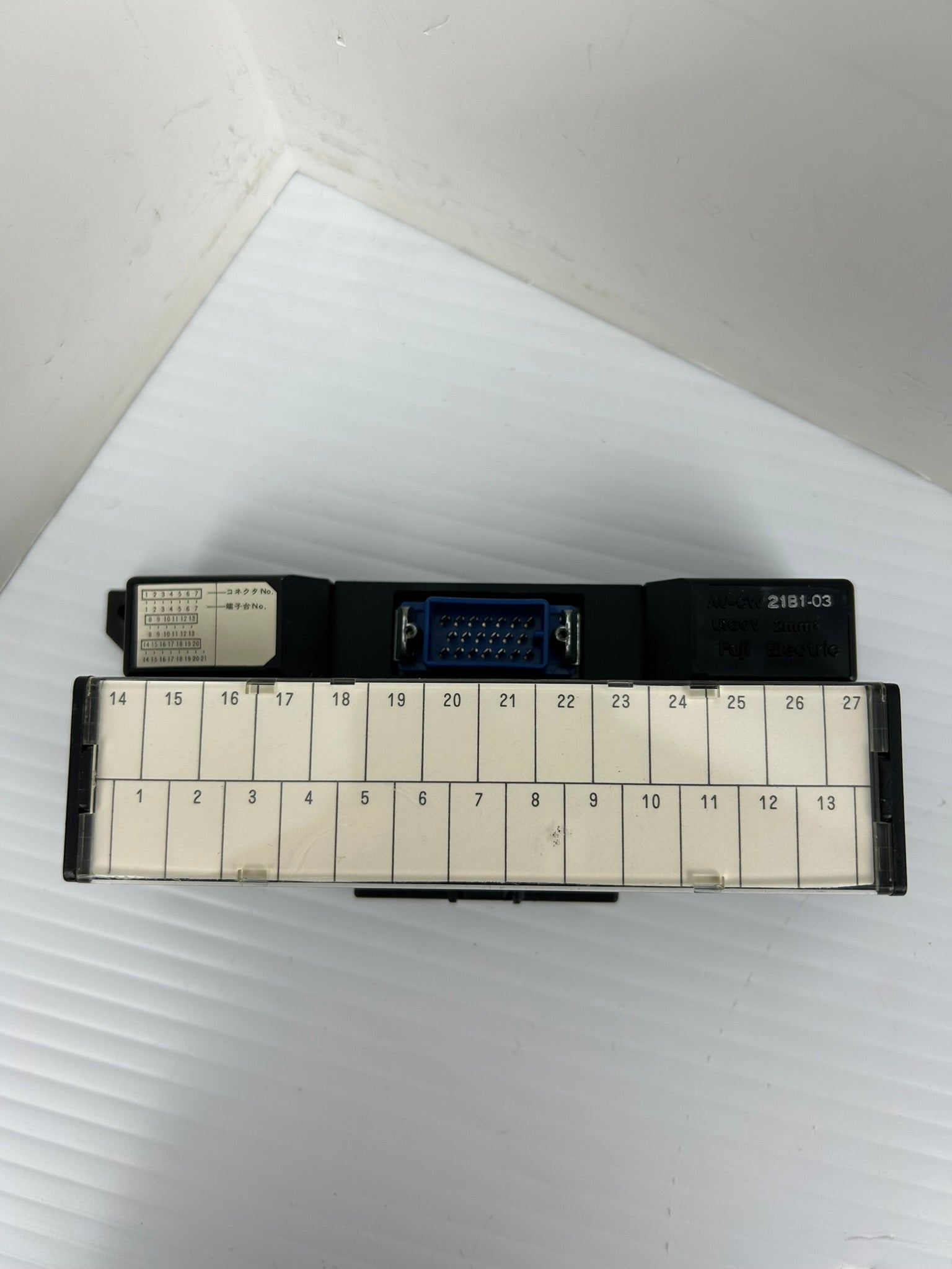 Fuji Electric AU-CW 21B1-03 Terminal Block 600V 2mm²