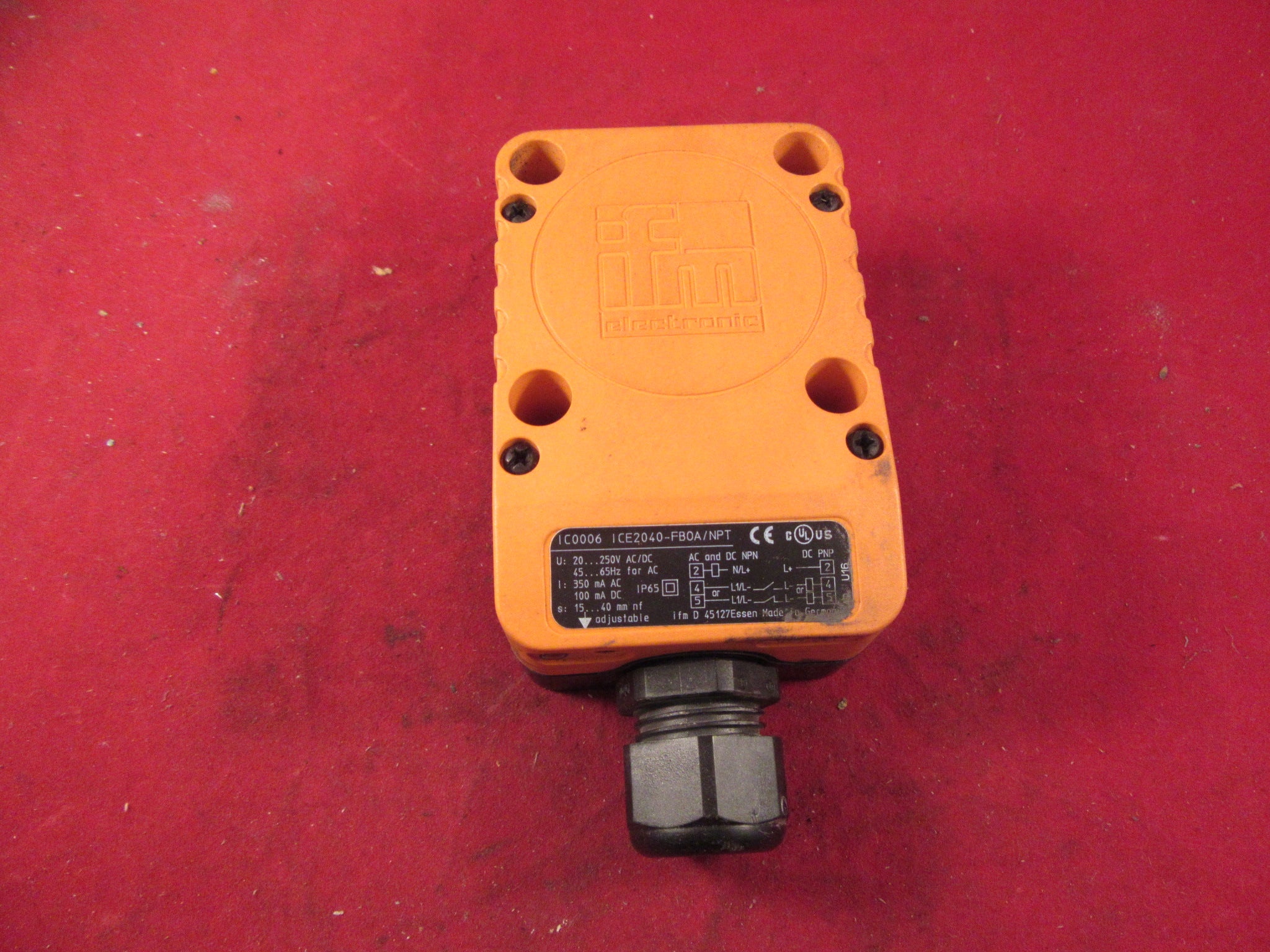 IFM Electronic Proximity Sensor IC0006 ICE2040-FB0A