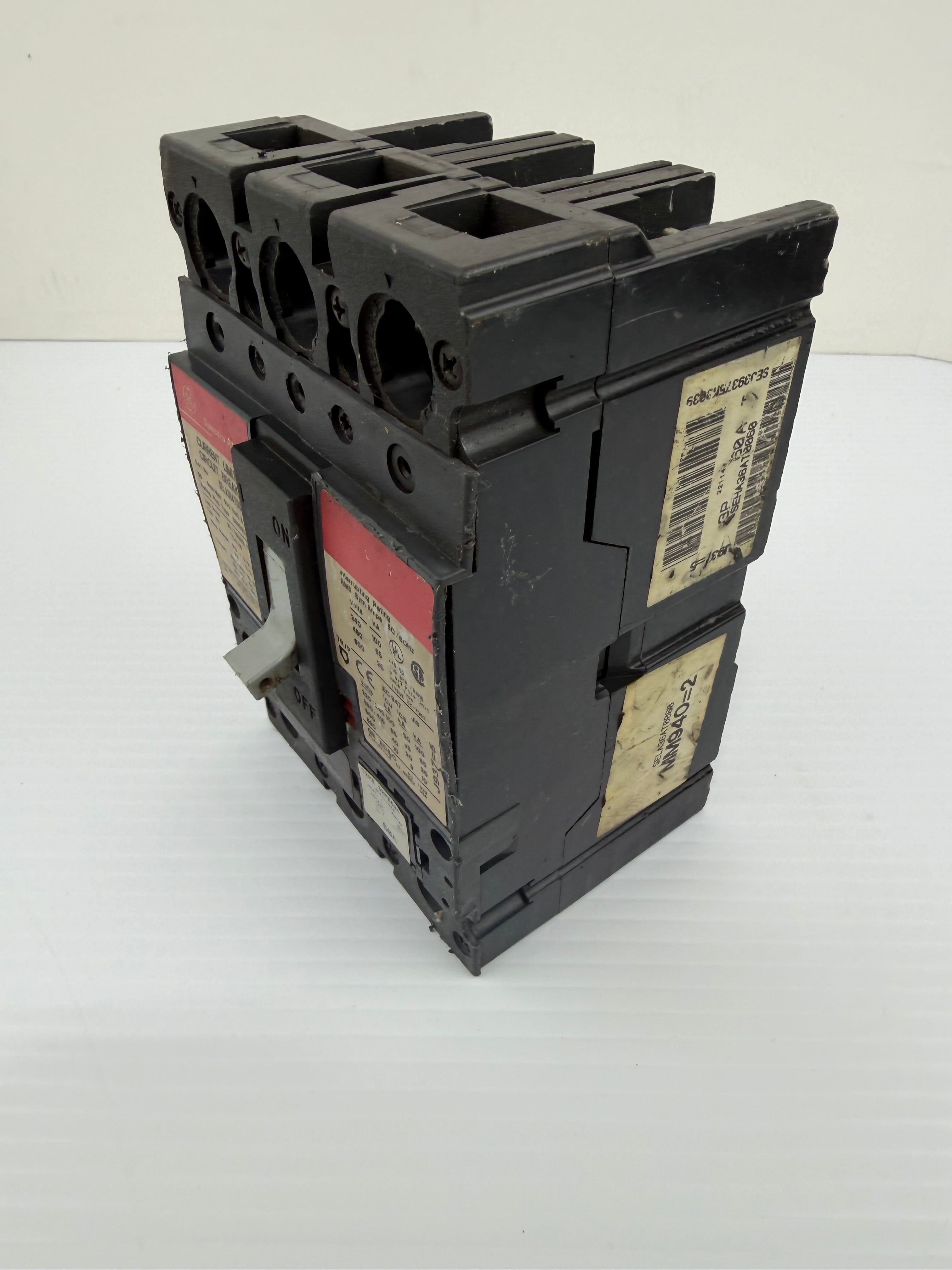 GE Spectra Circuit Breaker SELA36AT0060 60 Amp 600 VAC 3 Pole Used