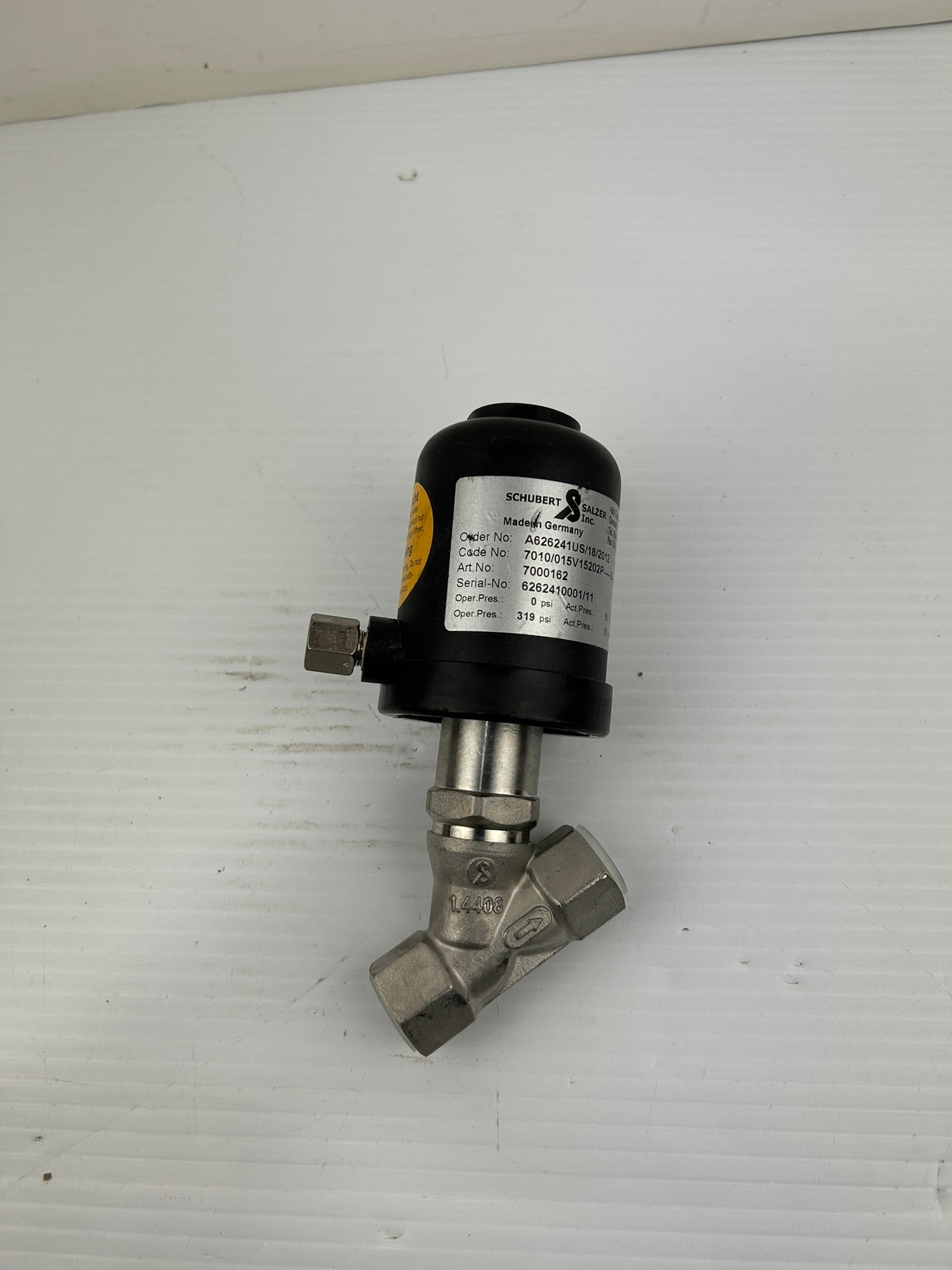 Schubert Salzer A626241US/18/2012 Valve