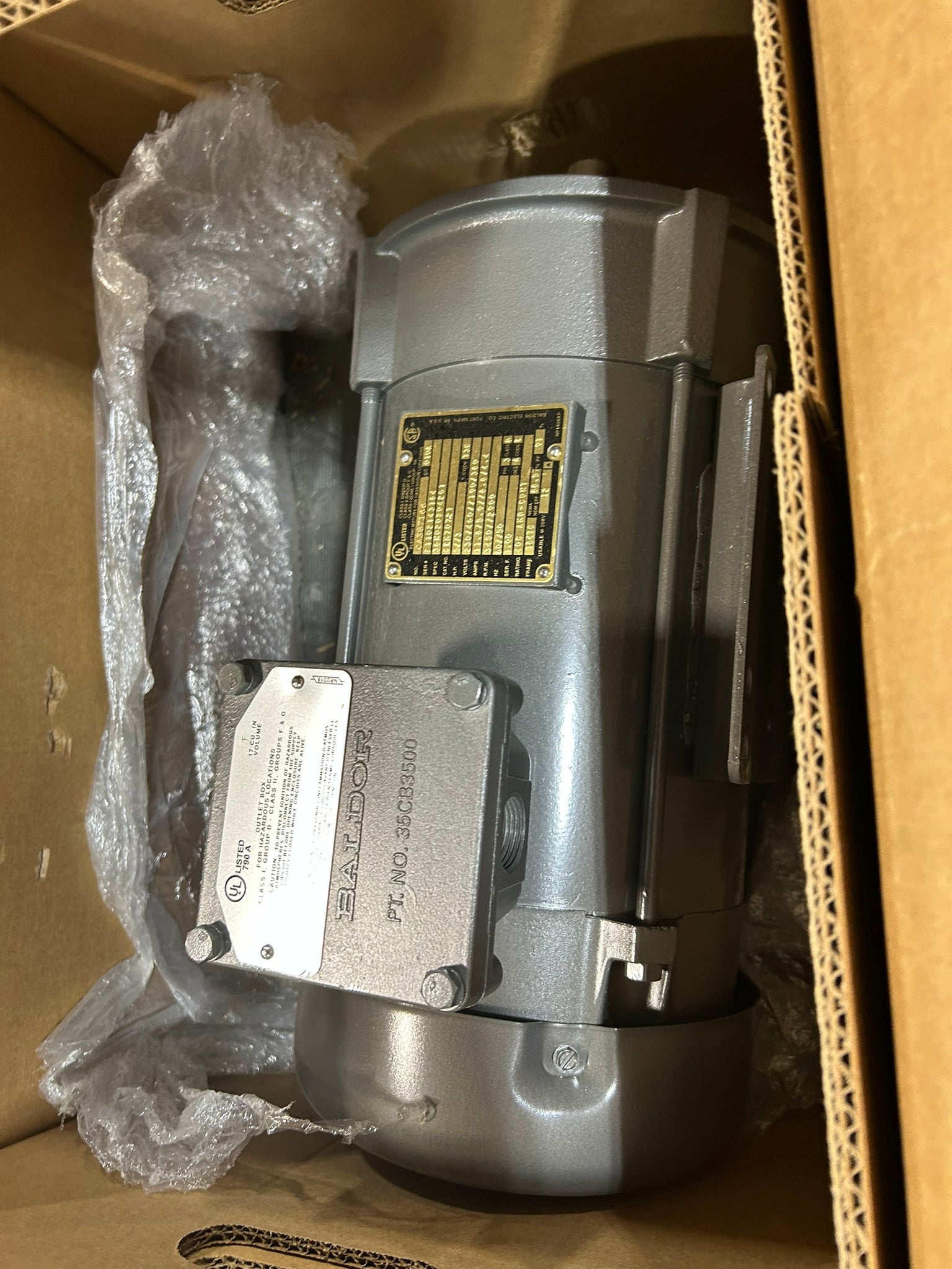 Baldor Electric CEM7072T AC Motor 5/3 HP 3150/2900 RPM 3 Phase 60Hz CA387166