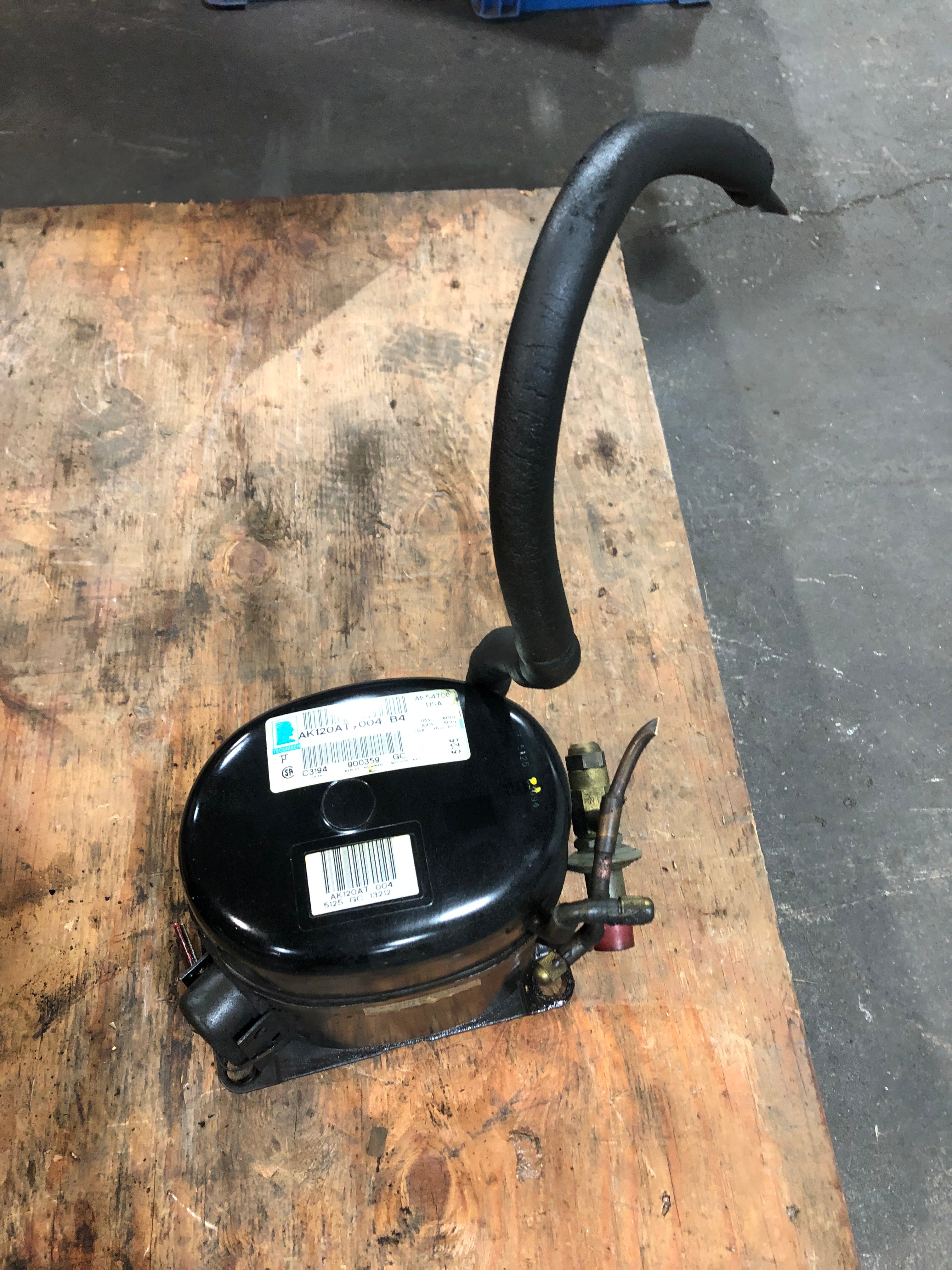 Tecumseh AK120AT-004-B4 Refrigerated Compressor