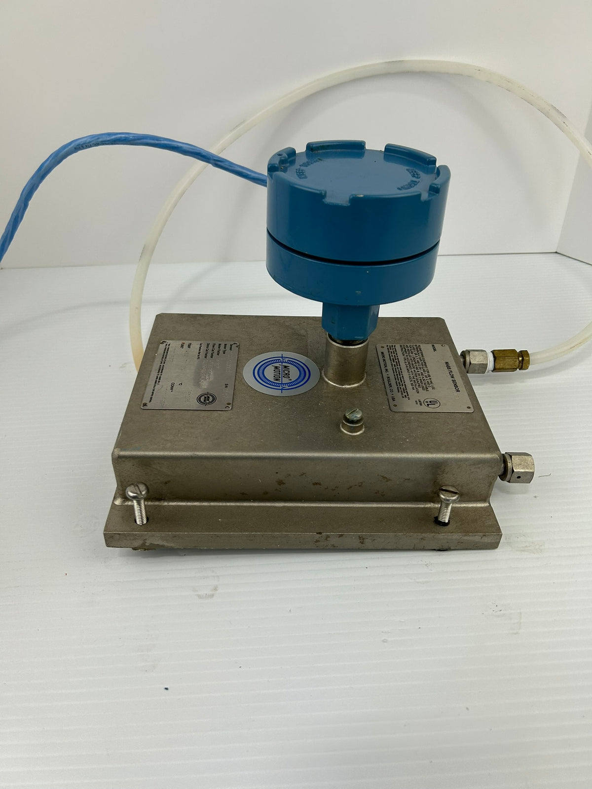 Micro Motion DS012S100SU Mass Flow Sensor Transmitter 08353