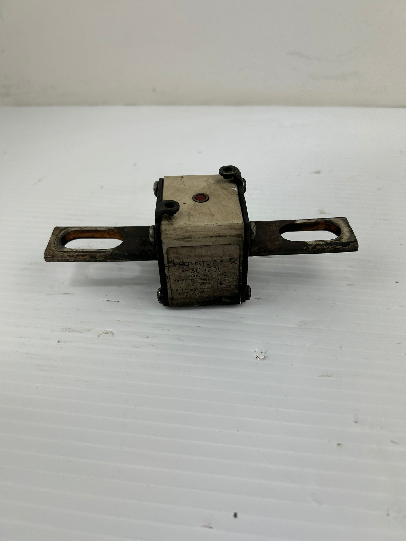 Ferraz Protistor E300706 700V 700A Fuse