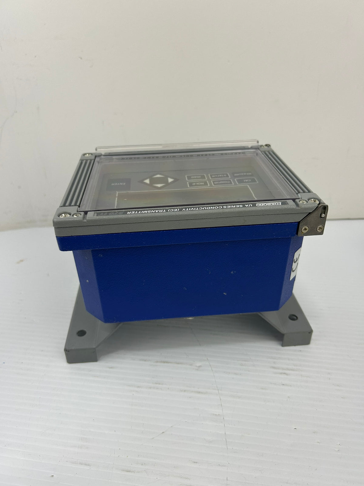 Foxboro 870ITEC-AYEAA-7 Conductivity Transmitter with Mounting Bracket