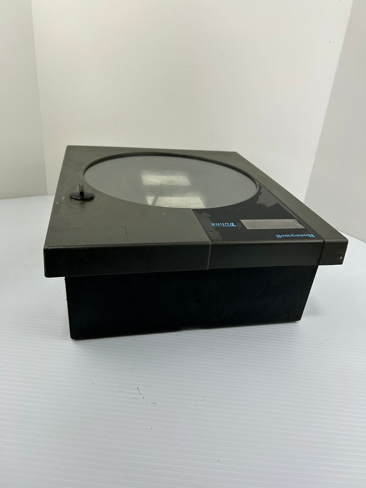 Honeywell DR4500 Truline Circular Chart Recorder DR45AT-1100-00-000-0-000P00-0