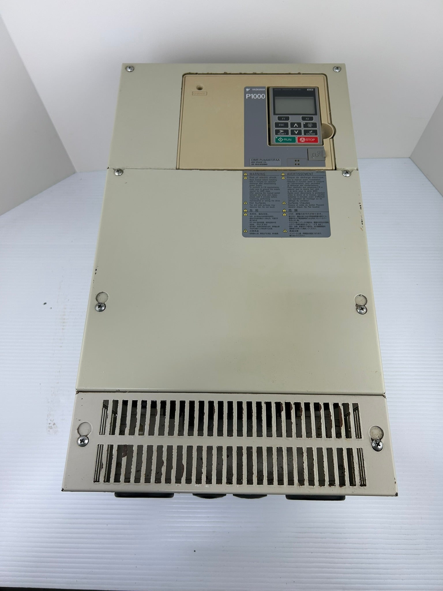 Yaskawa Electric CIMR-PU4A0072FAA AC Industrial Drive Rev E P1000