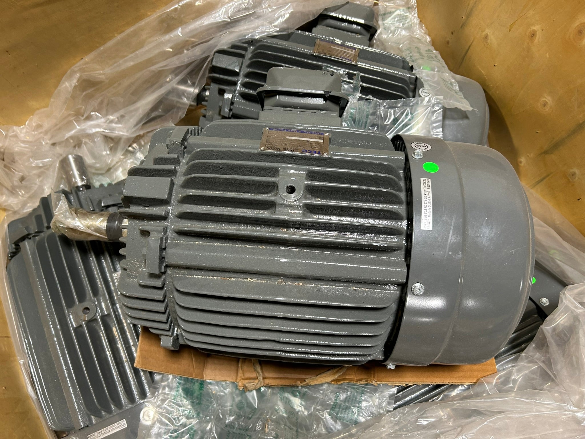 TECO AEEAKB-CAK 3 Phase Induction Motor 4 Pole 15 HP 11 KW 60 Hz 1770 RPM