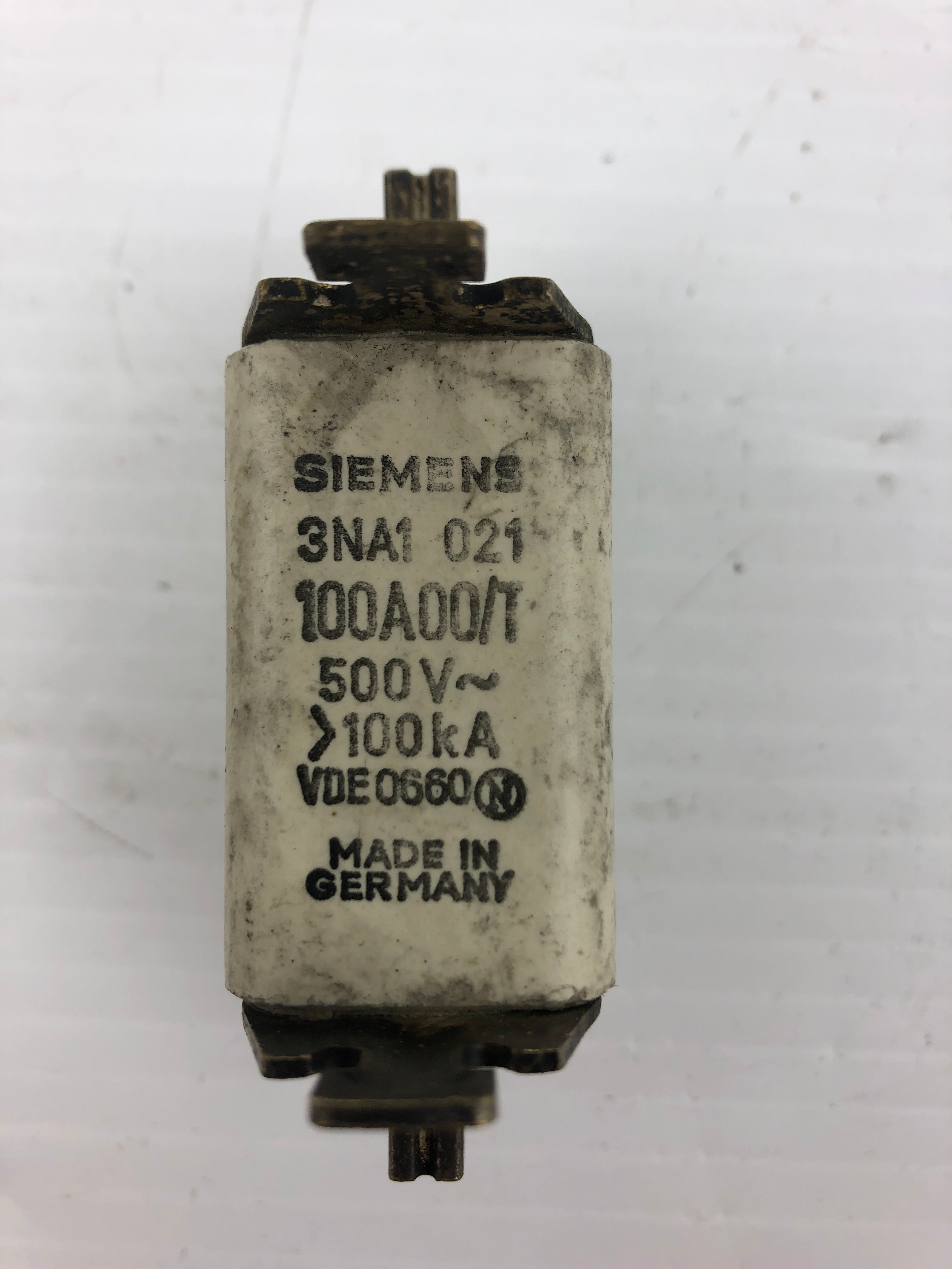 Siemens 3NA1 021 Fuse 100A00/T 500V~ 100kA VDE0660