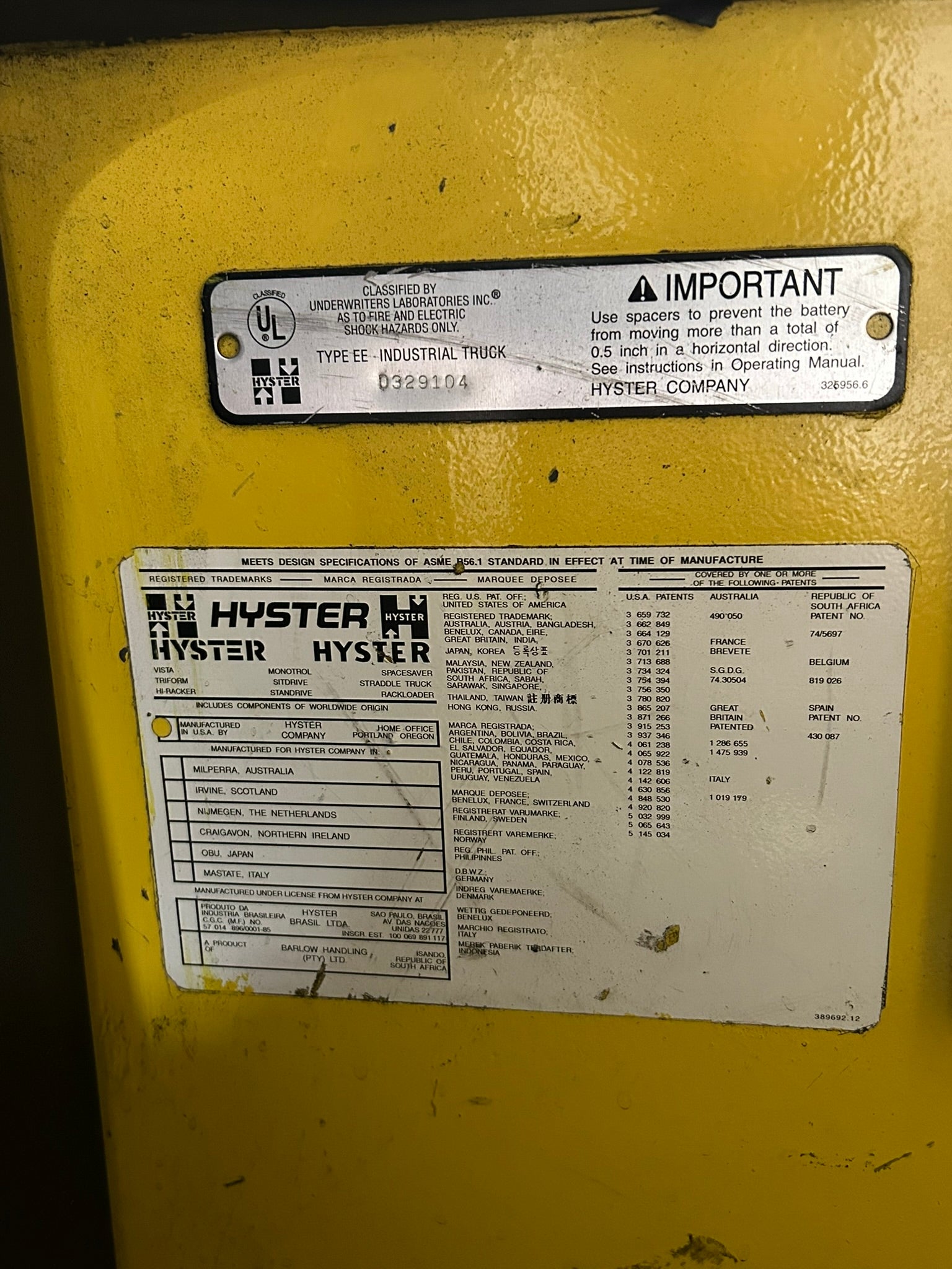 Hyster E40HSD Electric Stand-Up Forklift Truck 4000 Lb. Capacity 36V Type EO