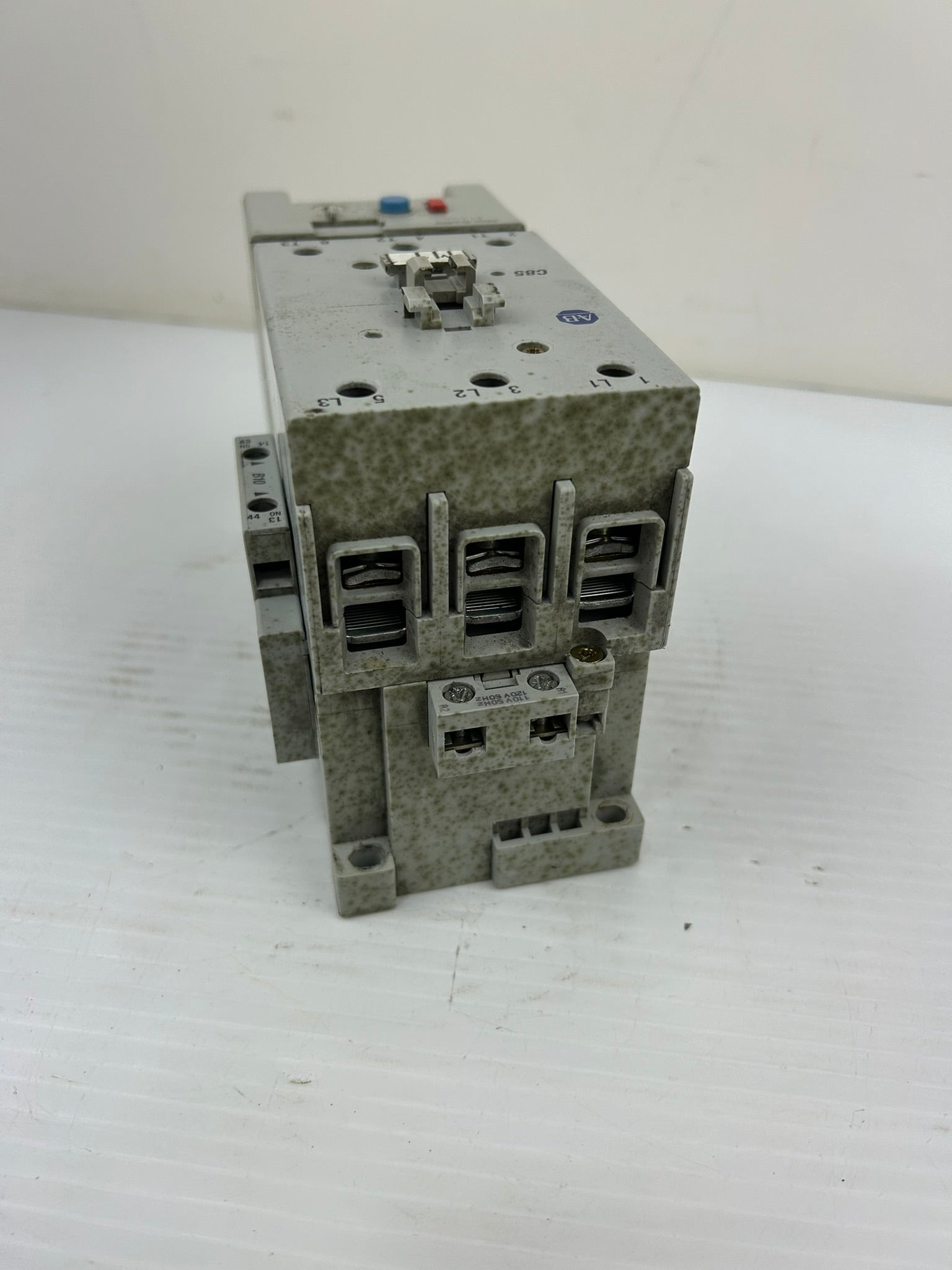 Allen Bradley 100-C85*00 Smart Motor Controller Ser. A & 193-EEGE Overload Relay