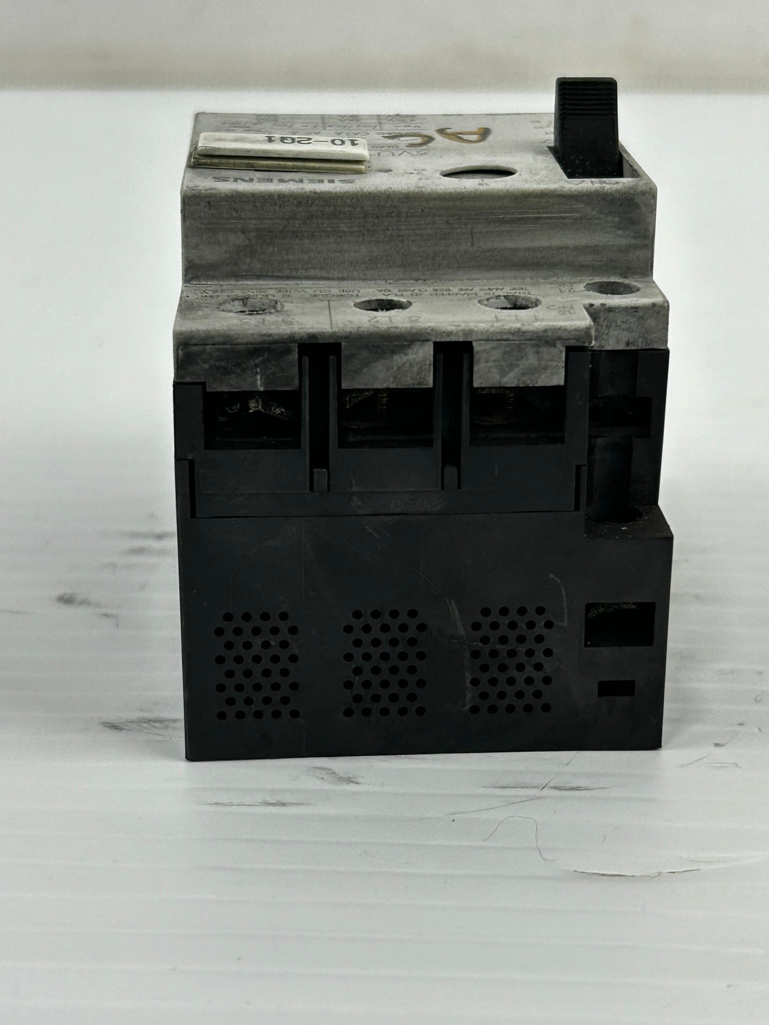 Siemens 3VU1300-1MP00 Circuit Breaker 3VU1300 1MP00