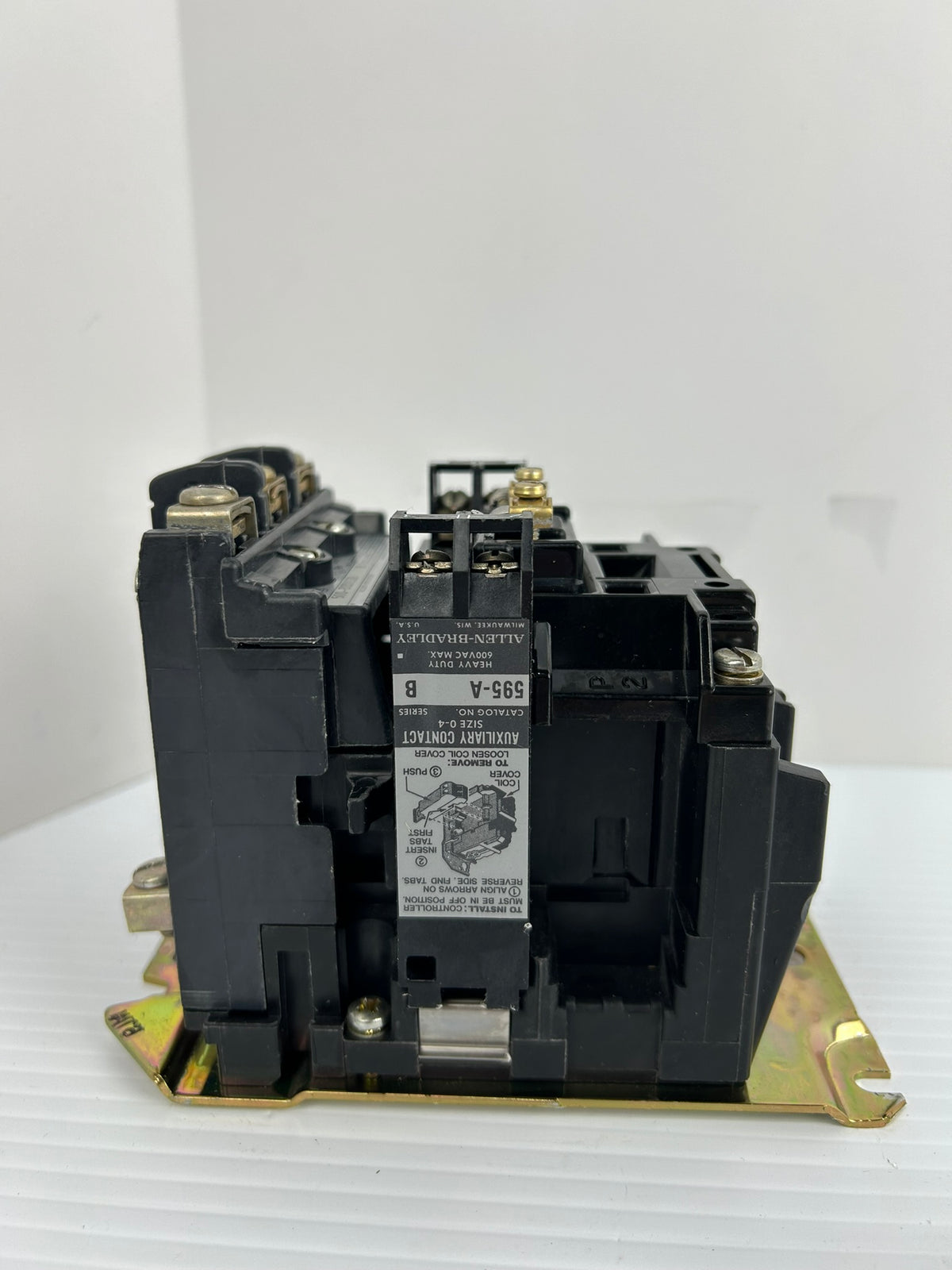 Allen-Bradley 500-B0D930 Contactor Series B With 595-A Aux. Contact Series B