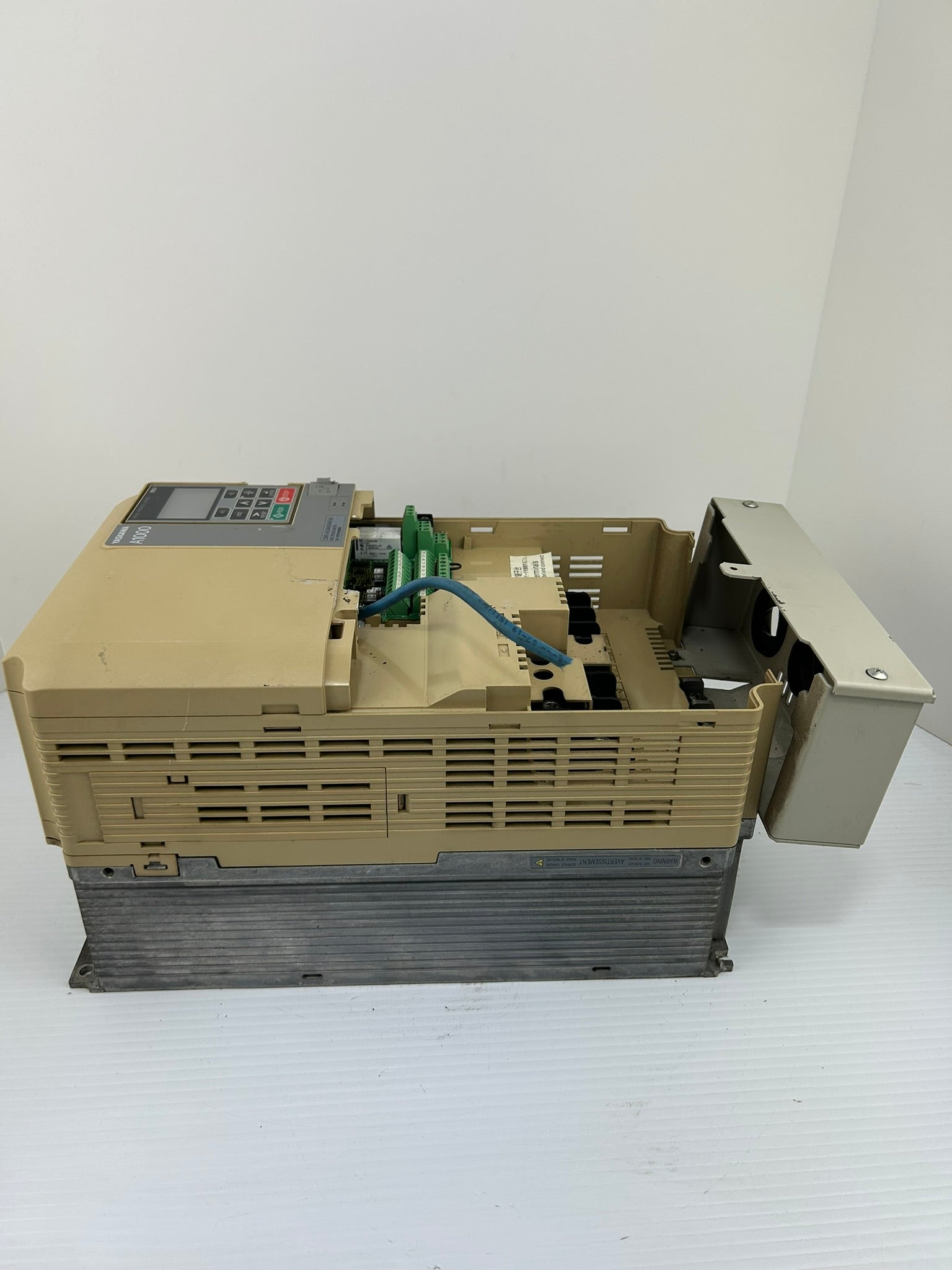Yaskawa Electric CIMR-AU4A0044FAA A1000 3PH AC Drive Rev E Type 1 Enclosure
