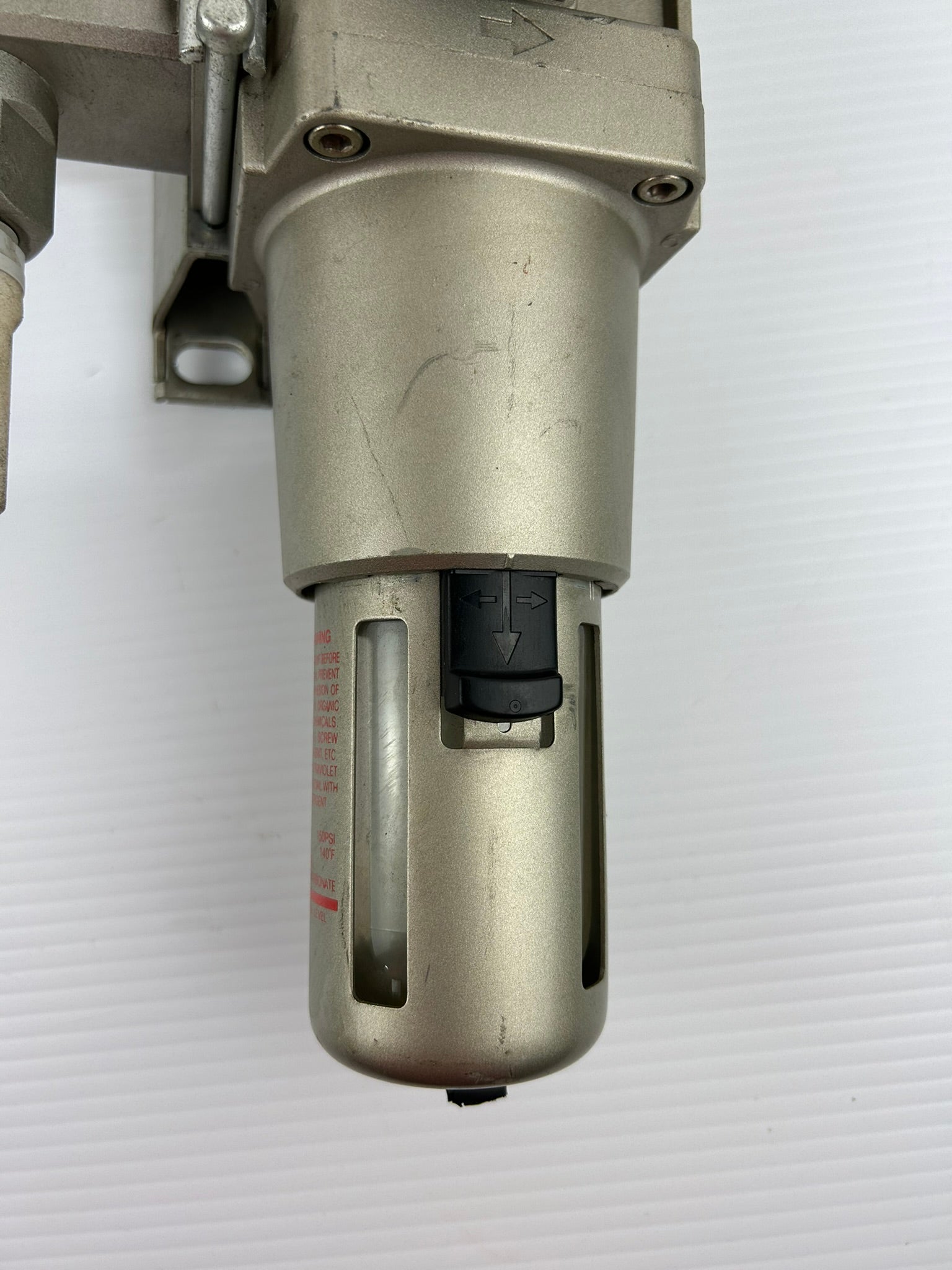 SMC AW60-N10-Z Filter Regulator with VHS50-N10-Z Pneumatic Lockout Valve