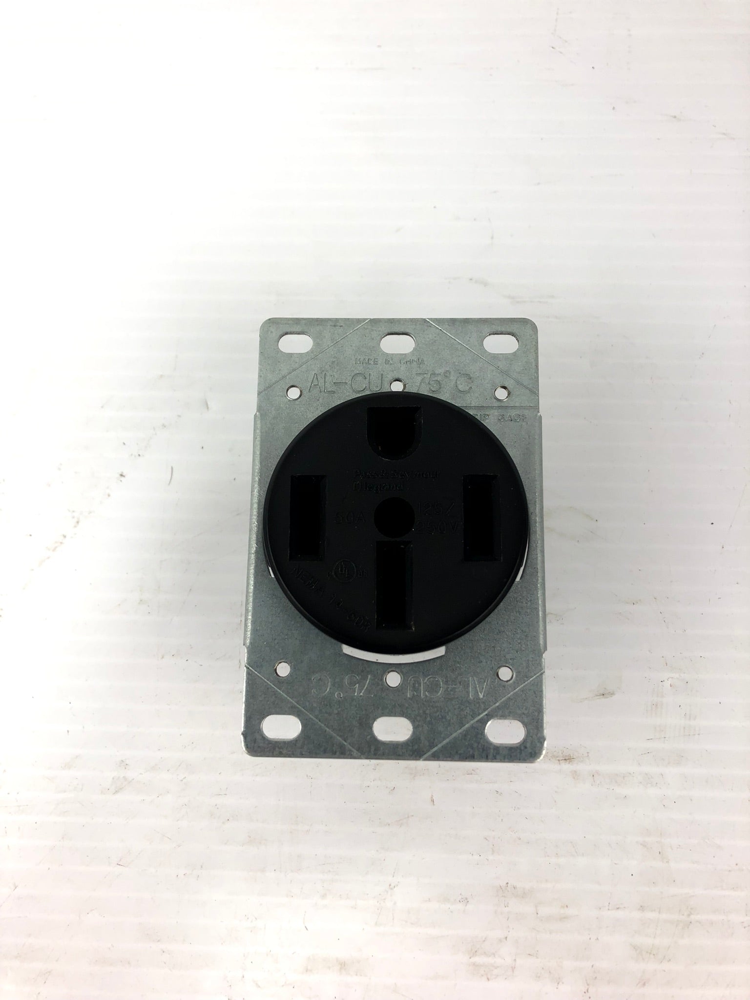 Pass & Seymour Wall Receptacle NEMA 14-50R 50A 125/250V