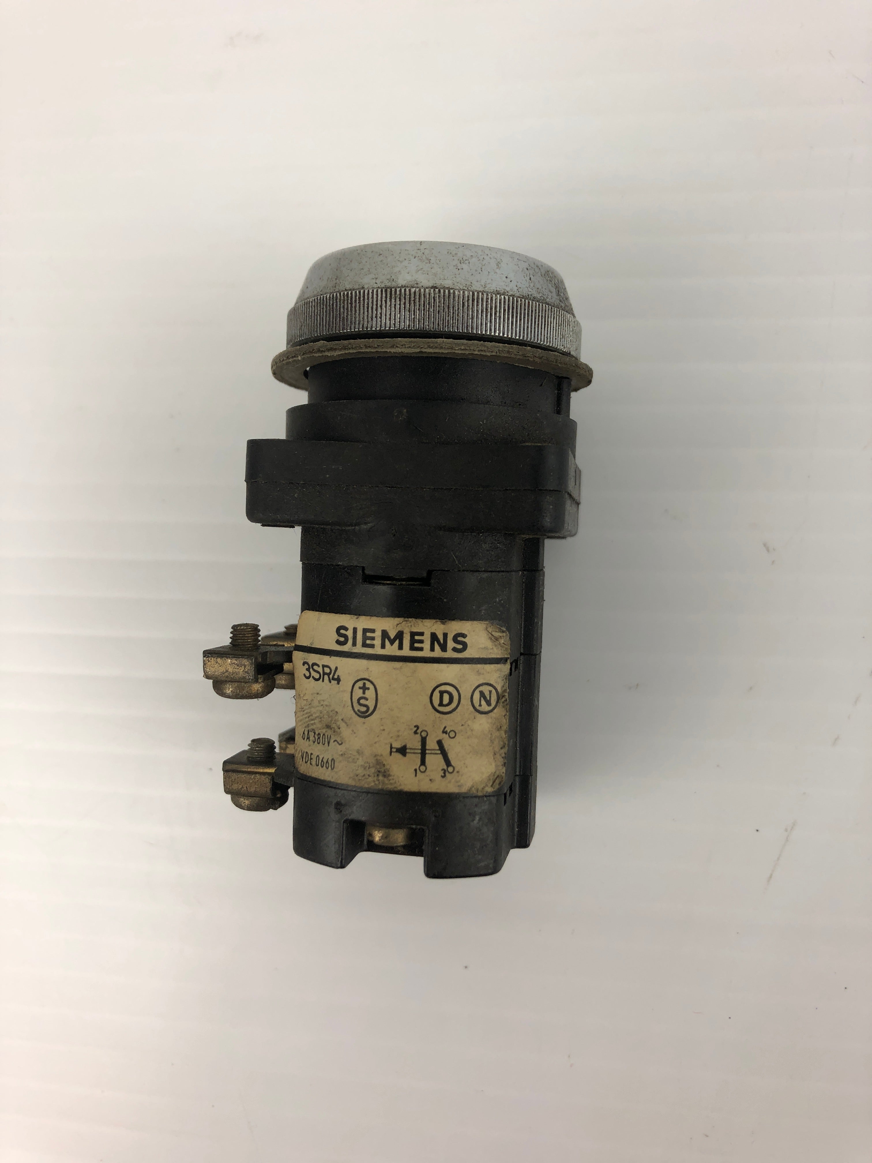 Siemens 3SR4 Push Button +60V- White 6A 380V~