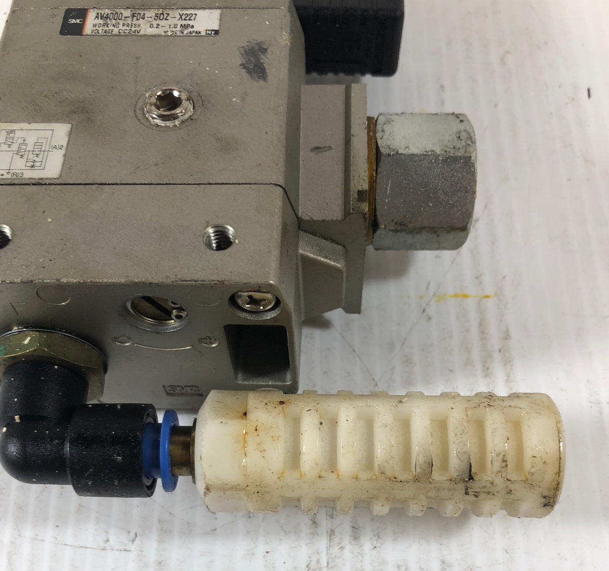 SMC AV4000-F04-5DZ-X227 Soft Start-Up Valve
