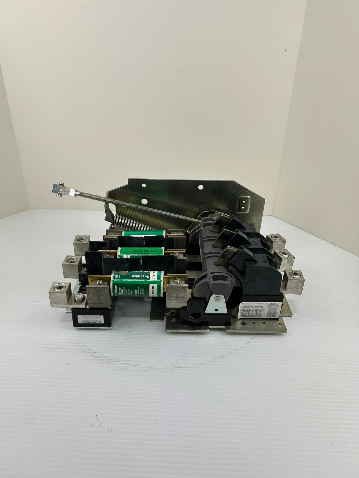 Allen-Bradley 1494V-DSX200 200A 600V Disconnect Switch with 3 Littelfuse Fuses