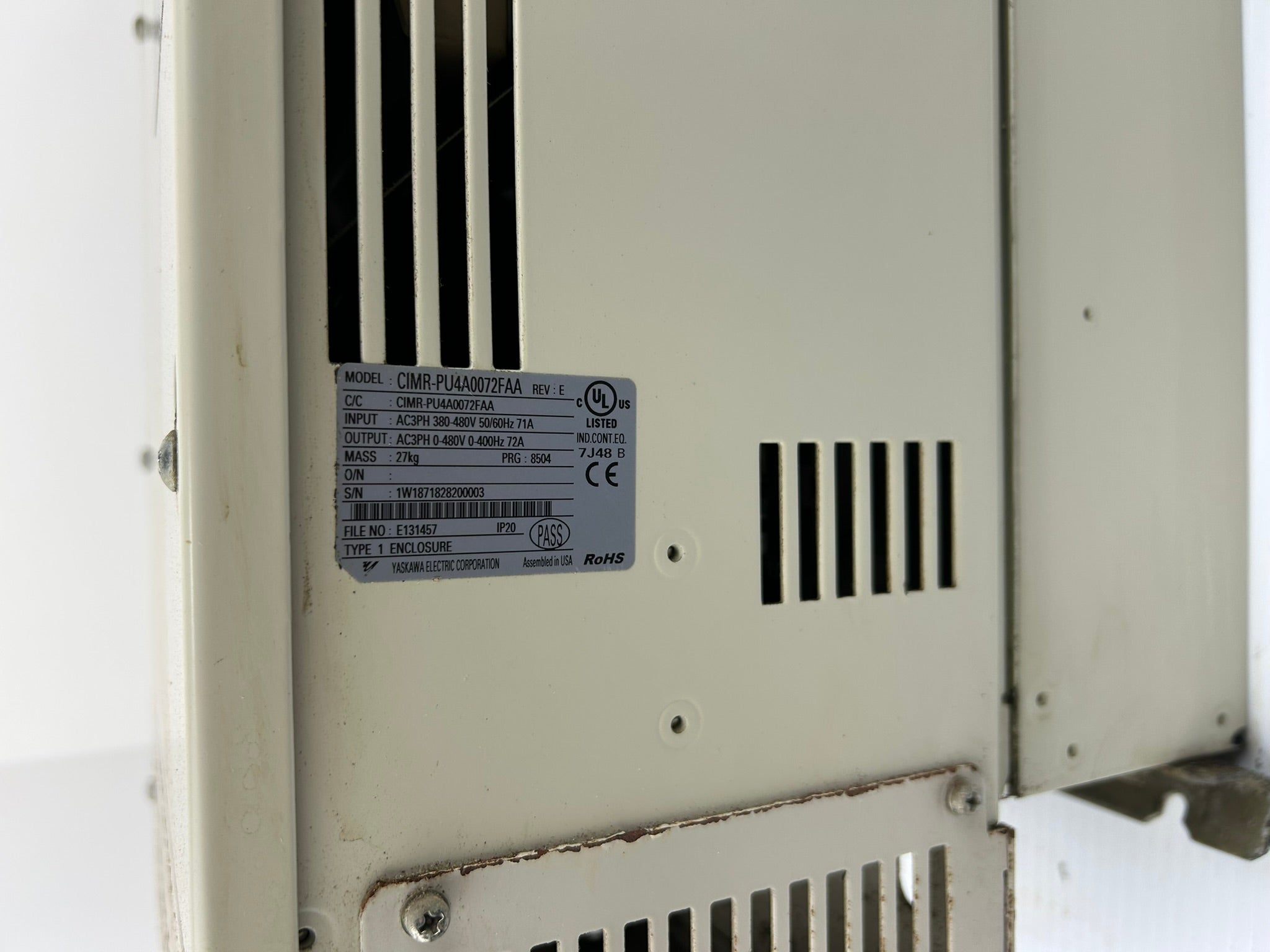Yaskawa Electric CIMR-PU4A0072FAA AC Industrial Drive Rev E P1000