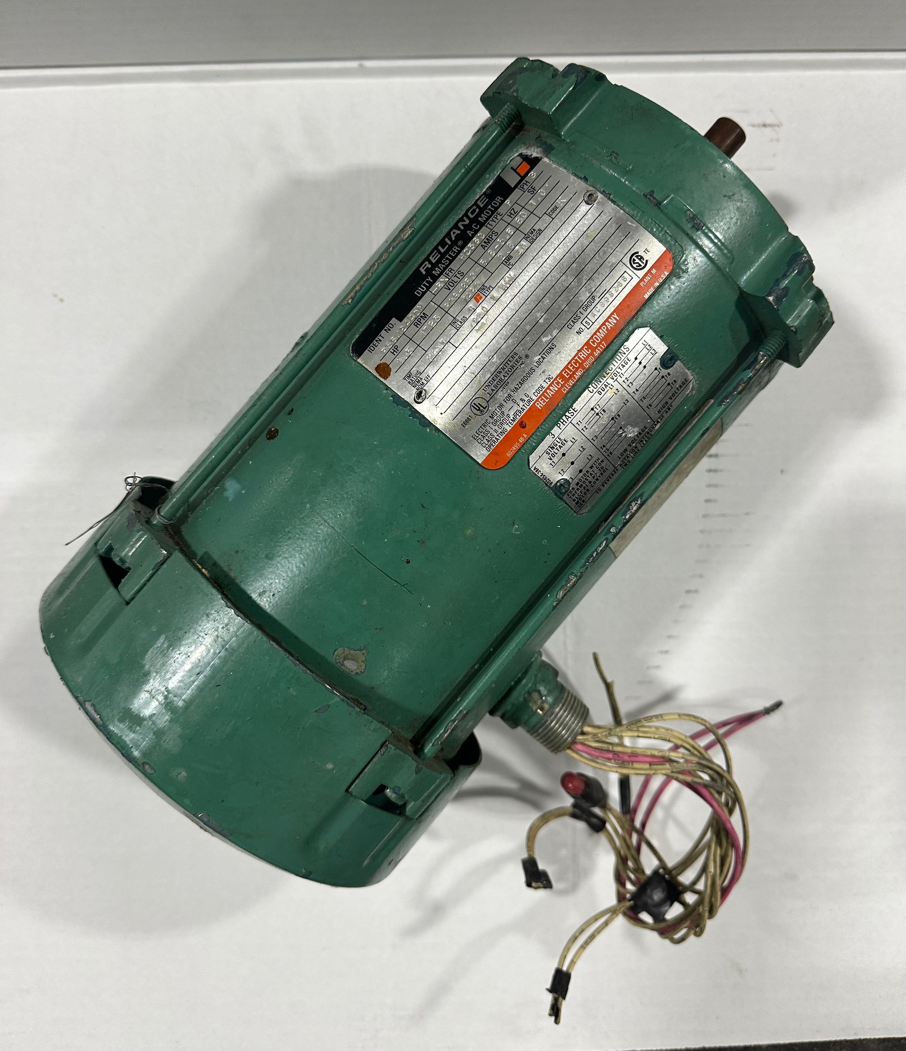 Reliance Electric AC Motor 1.5 HP HC56C Frame 3 PH 1725 RPM P56J2440M