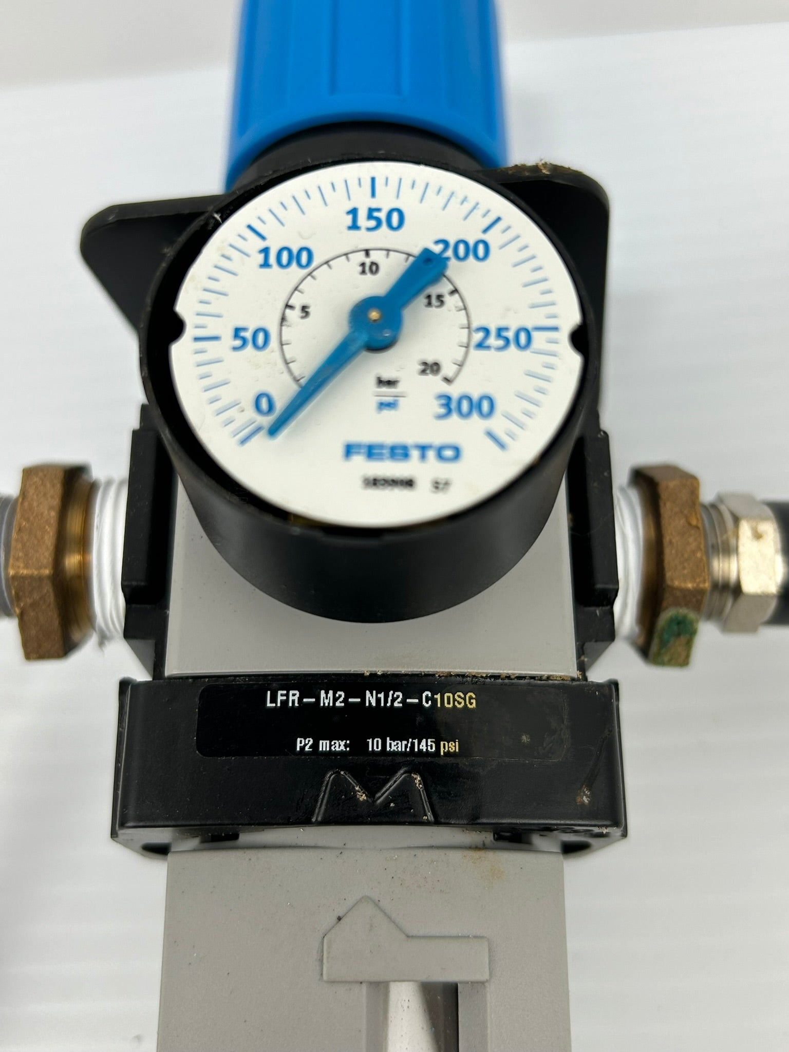 Festo LFR-M2-N1/2-C10SG Pneumatic Regulator Filter 145PSI with 183908 Gauge