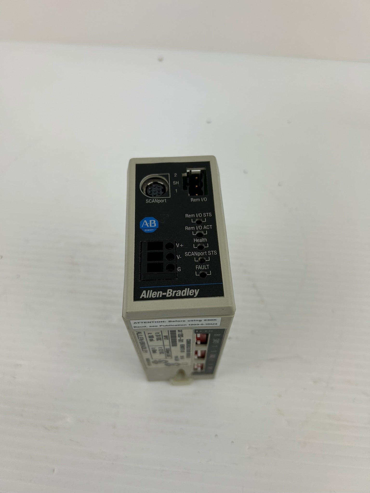 Allen-Bradley 1203-GK1 Communication Module Remote I/O Series A FRN 3.04 24VDC