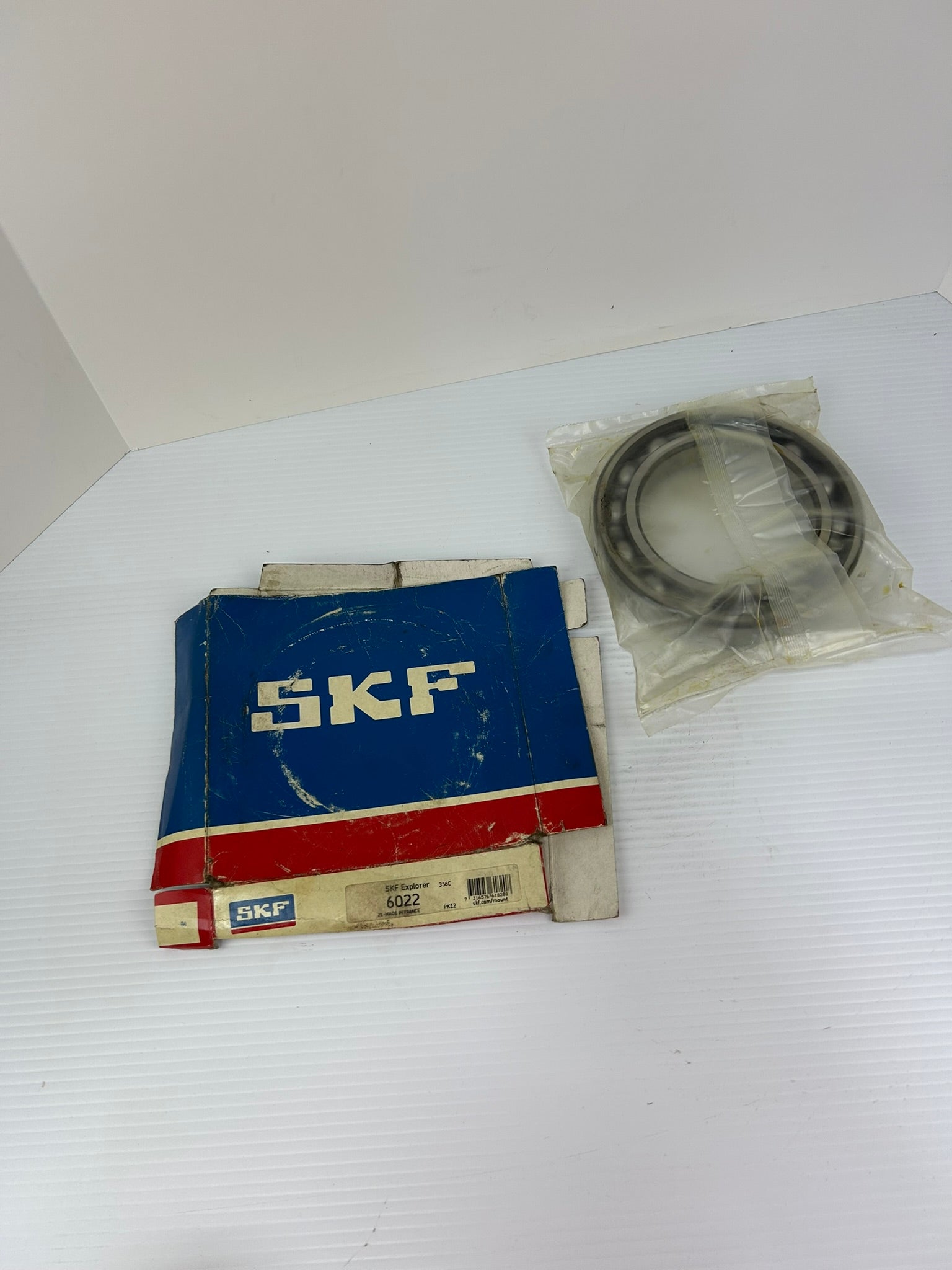 SKF 6022 Deep Groove Ball Bearing