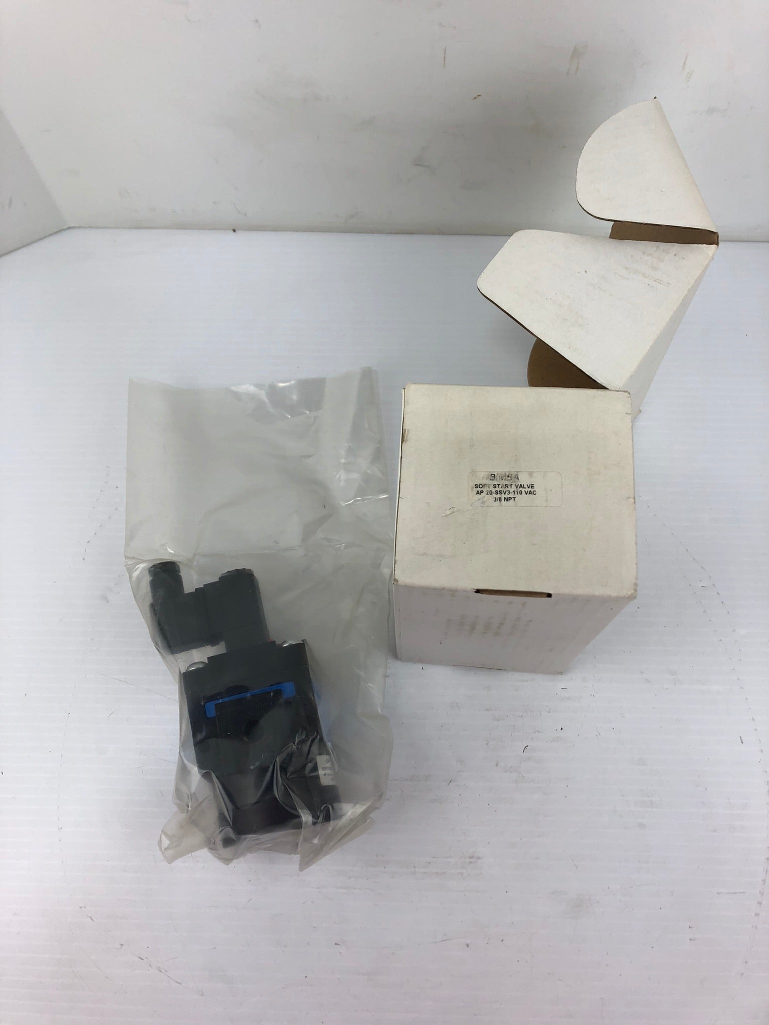 Bimba Soft Start Valve AP 20-SSV3-110 VAC 3/8 NPT