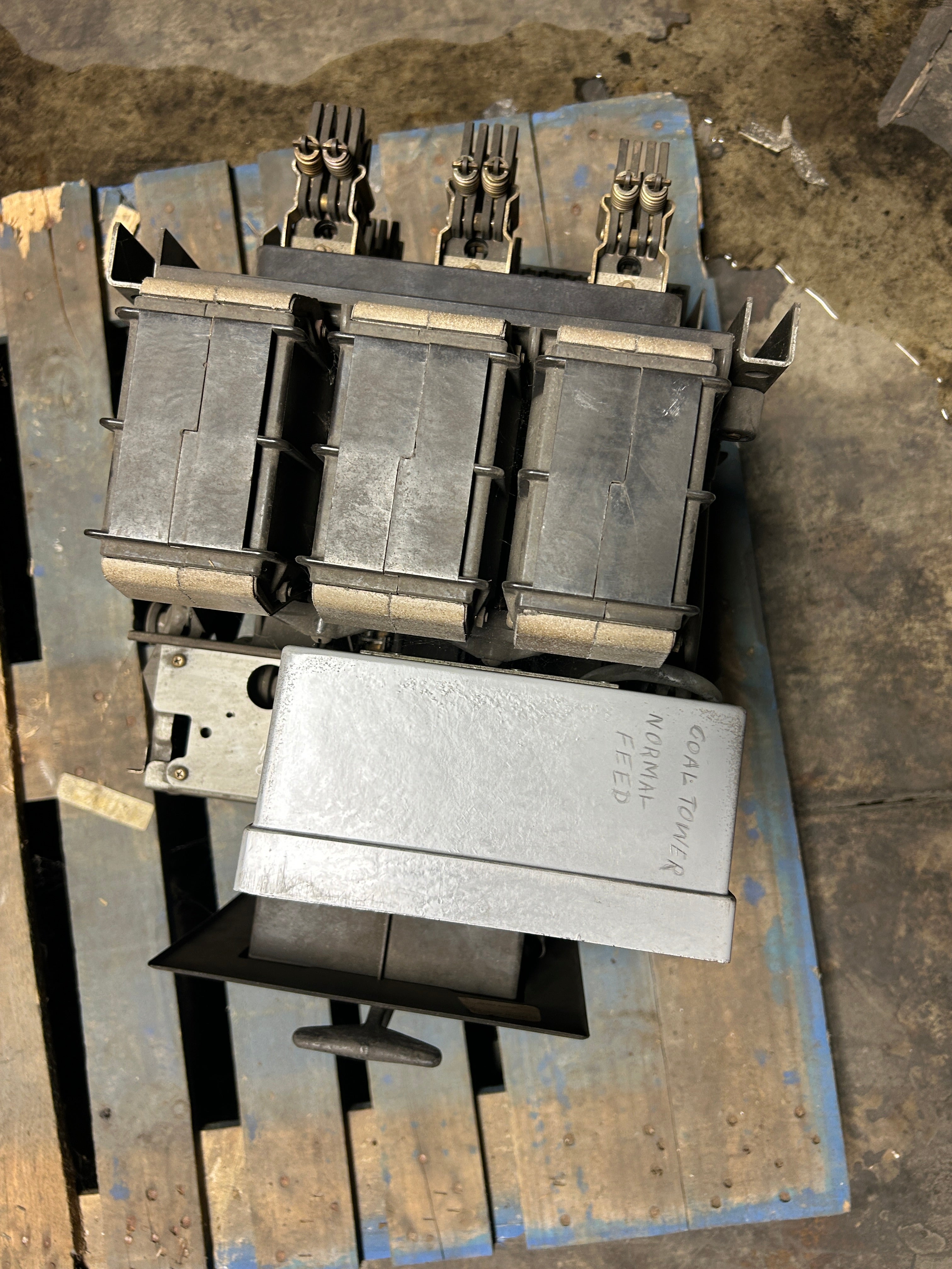 ABB K-600S K-Line Power Circuit Breaker 600A K600S with Solid State Trip SS