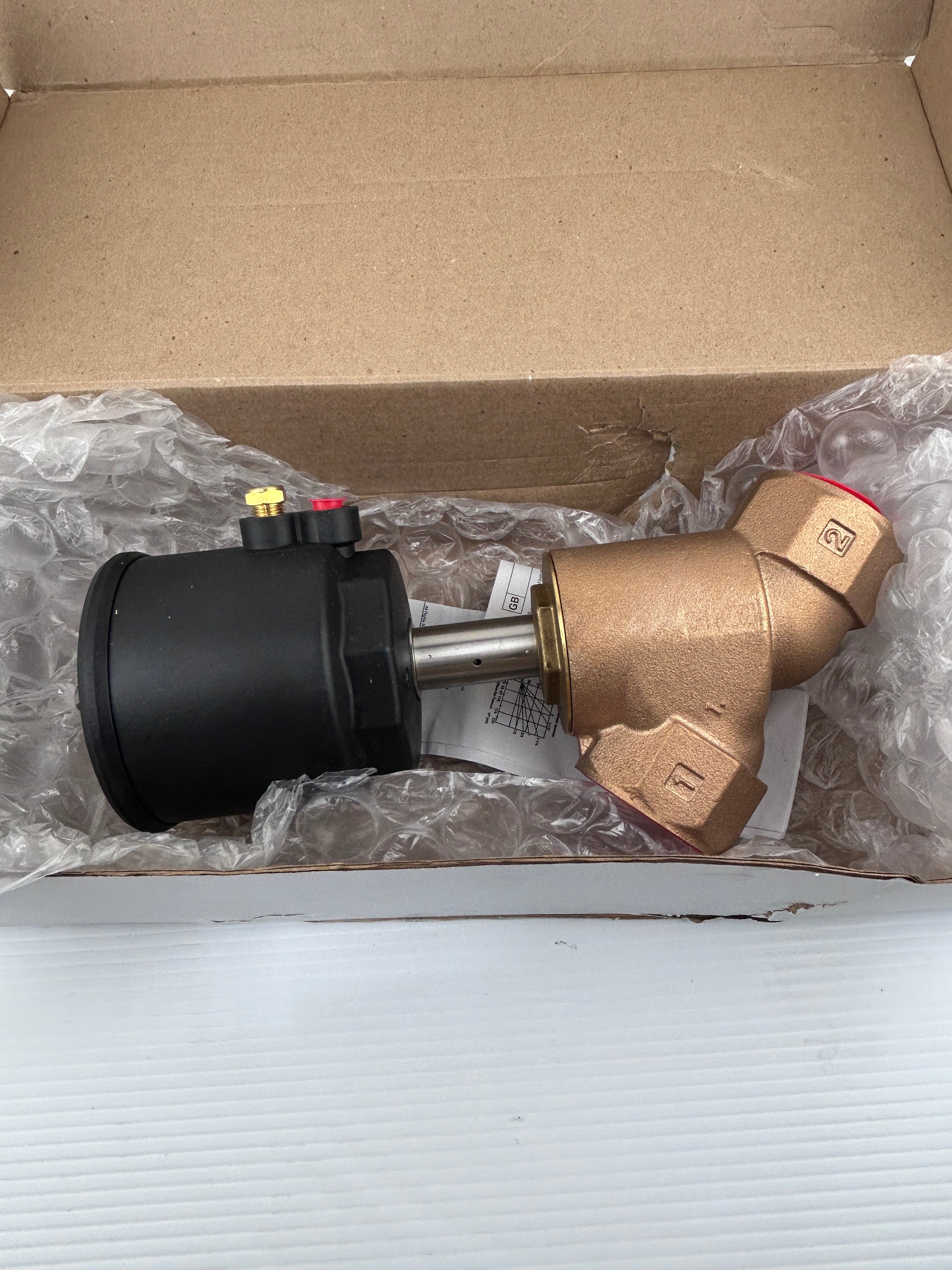 Asco 8290A025 2-Way Auxiliary Valve 2/2 NC 2" NPT PN16 Bronze 90 PSI